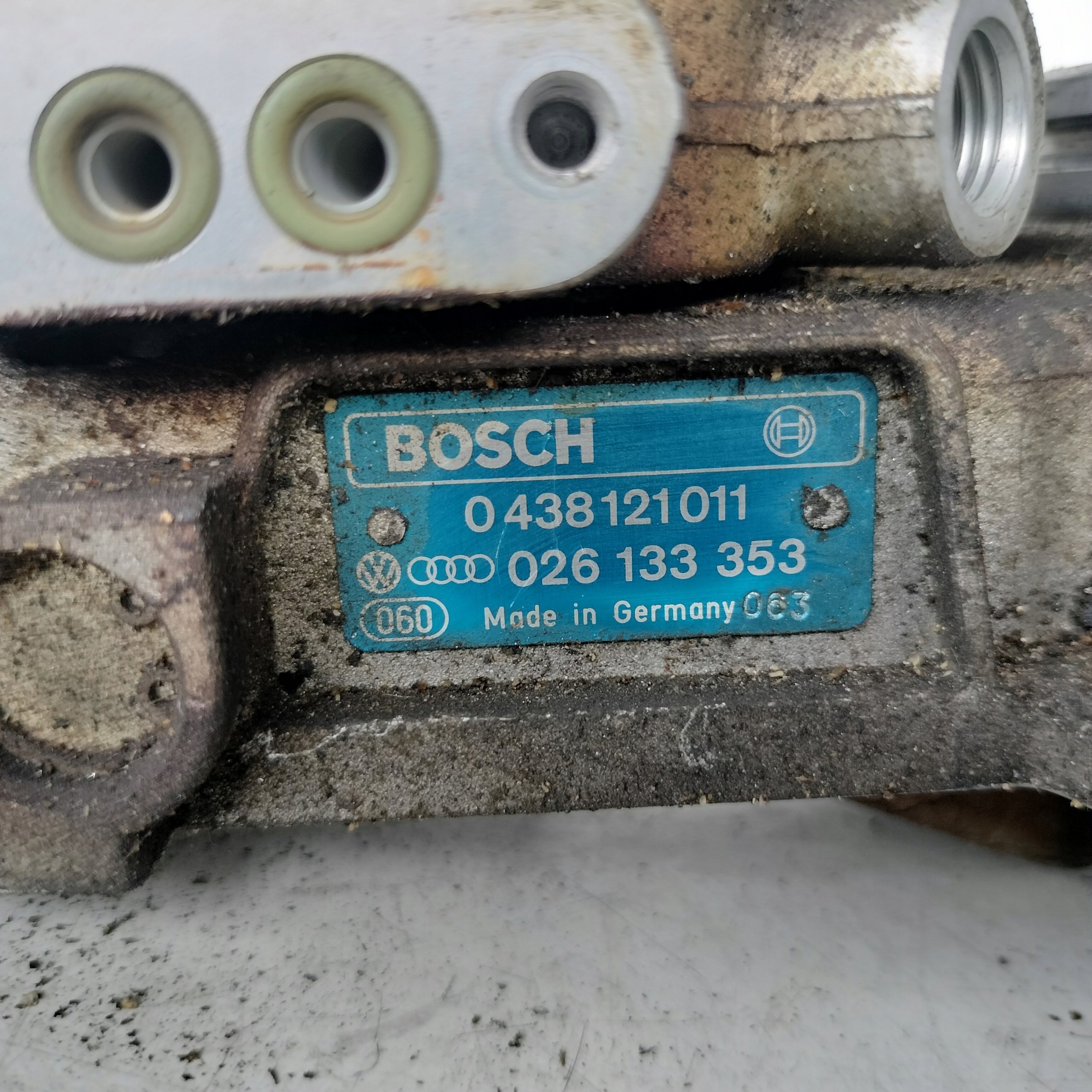 AUDI 80 B3 1.8 distributeur carburant 026133353 BOSCH