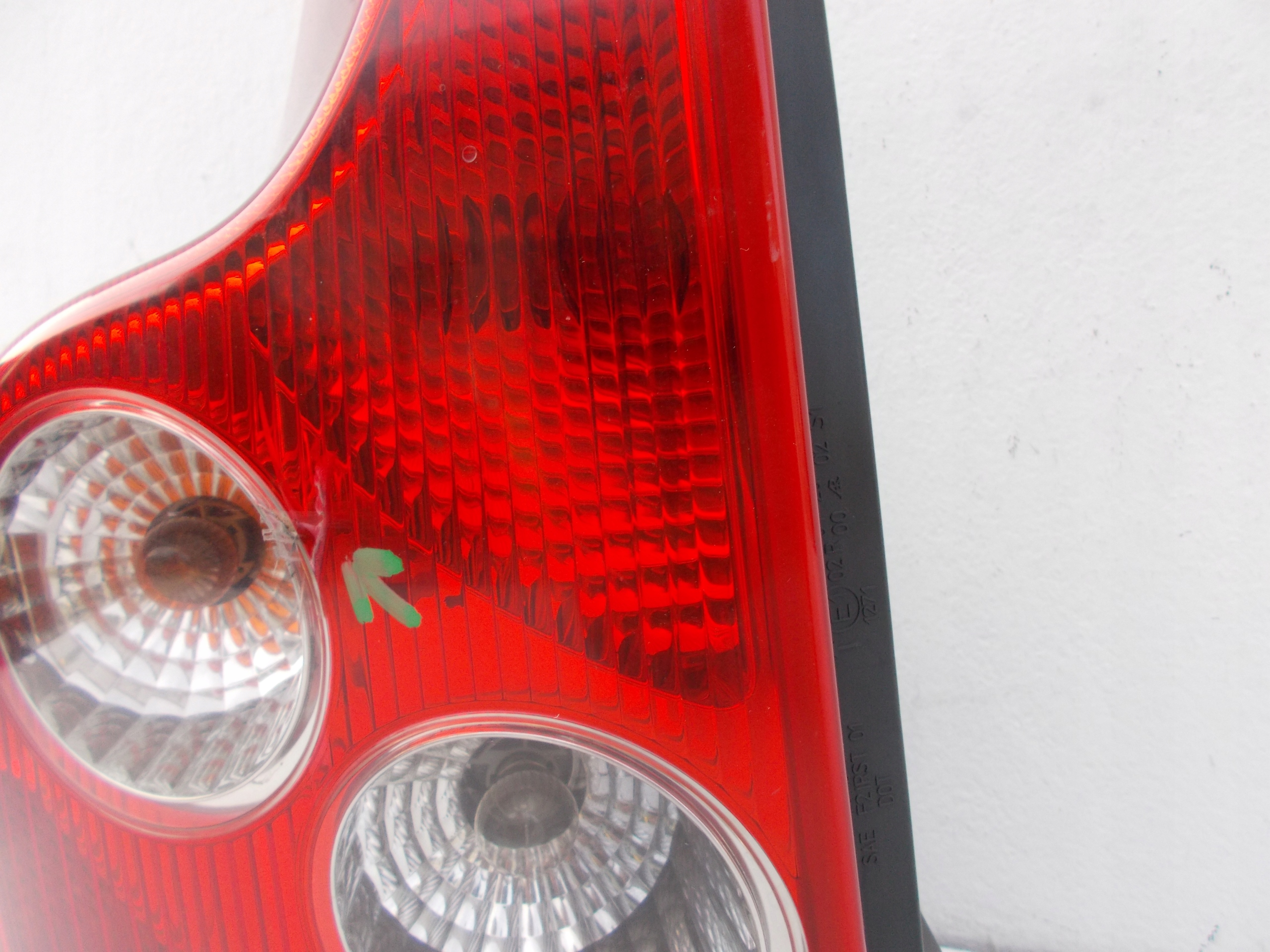 LAMPA TYŁ TYLNA VOLVO XC90 XC-90 XC 2002 - 2006 EUROPA LEWA Wersja Europejska