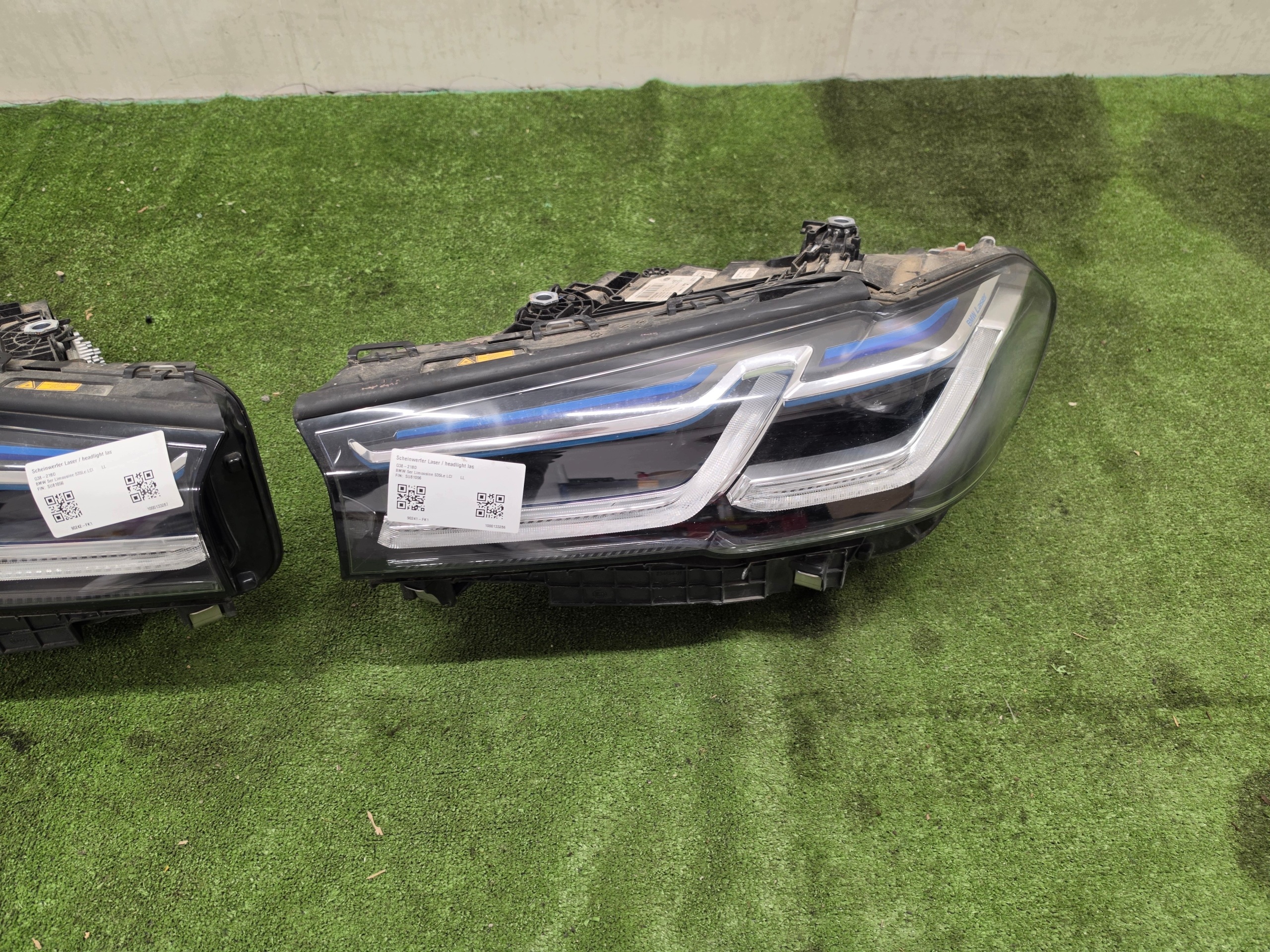 BMW 5 G30 LCI light front LASER right left 9850590 9850589