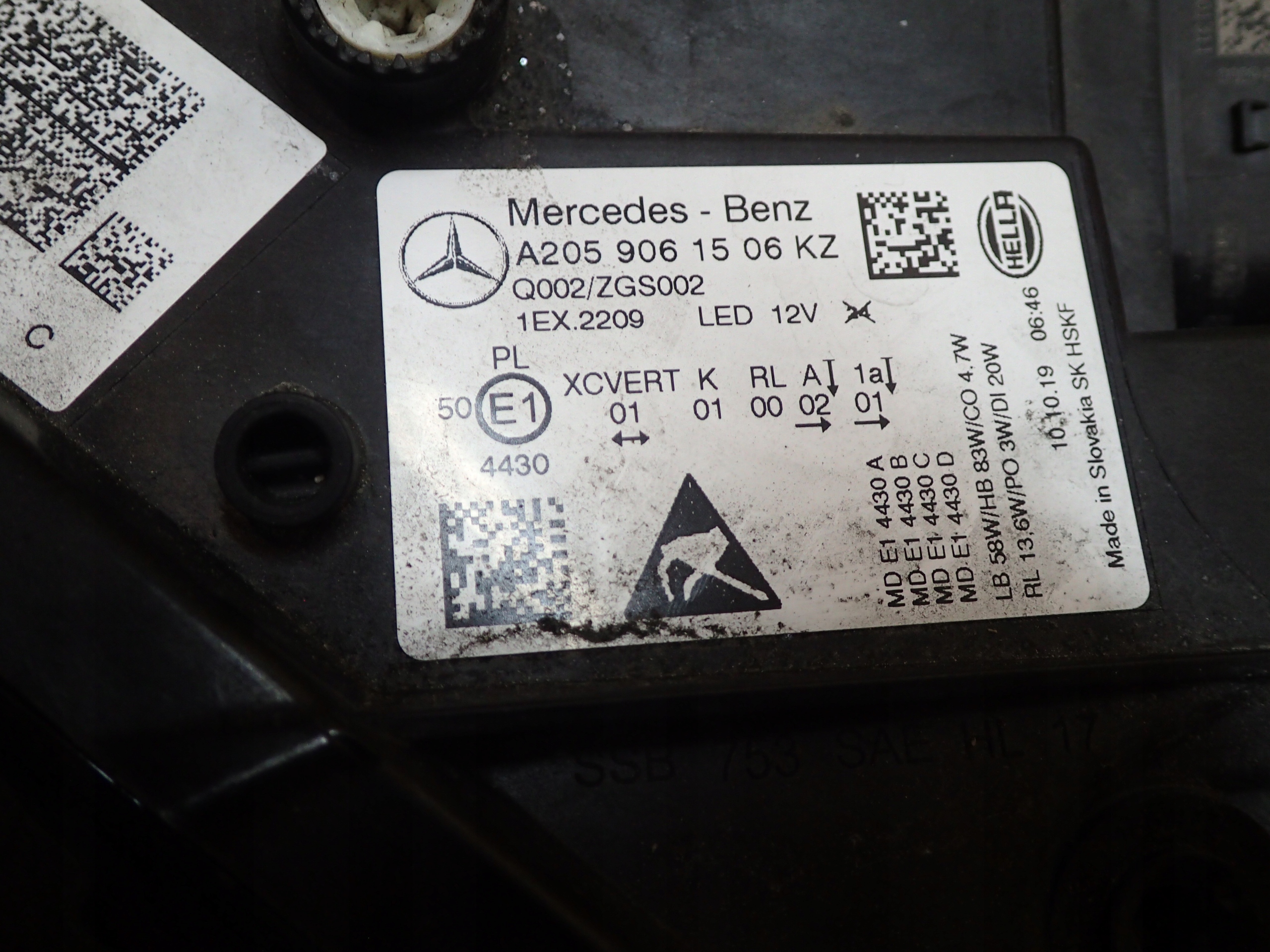 light front left MERCEDES C KLASA W205 MULTIBEAM