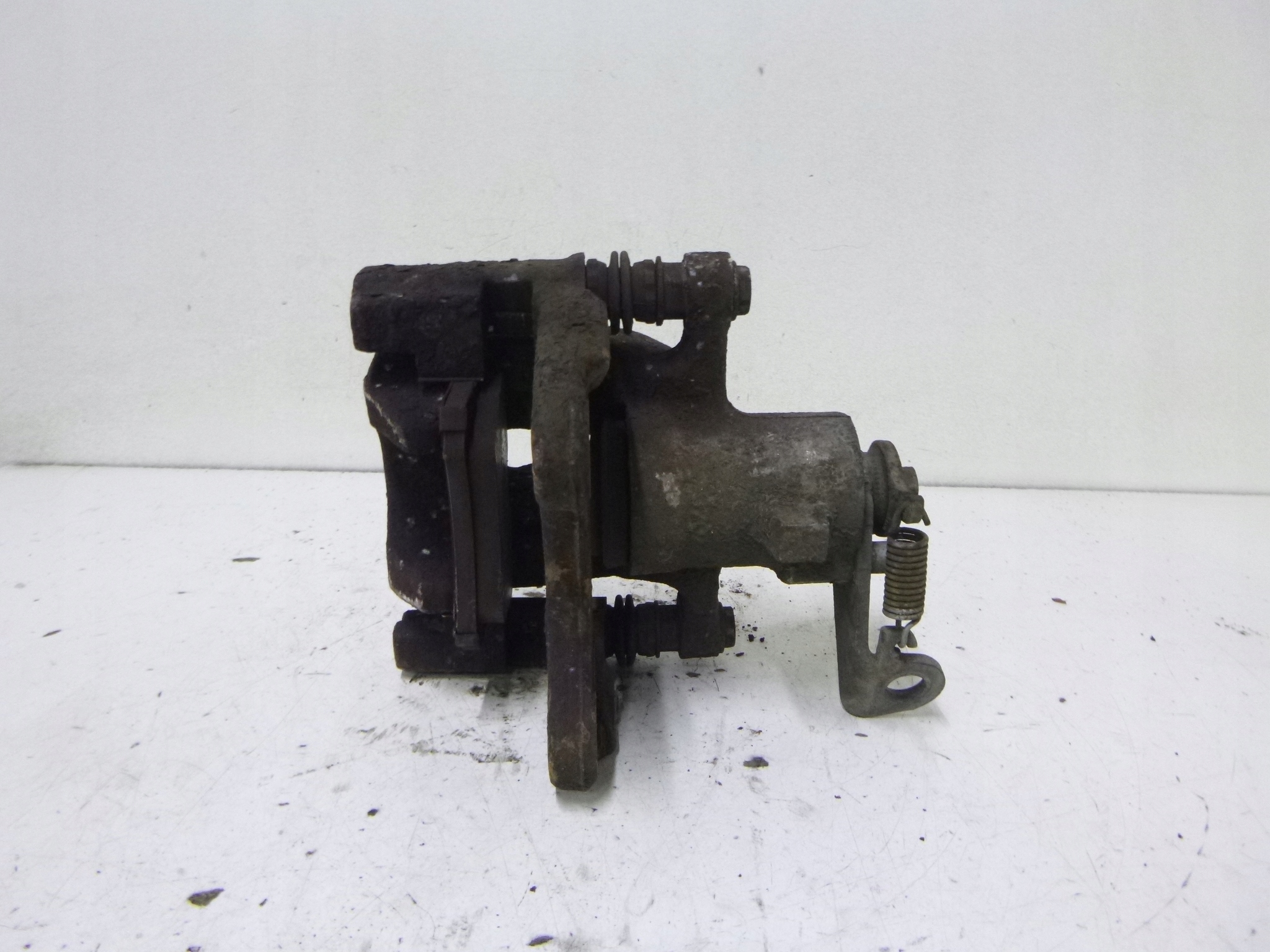 caliper brake rear part Renault Scenic II 1.9D 05r.
