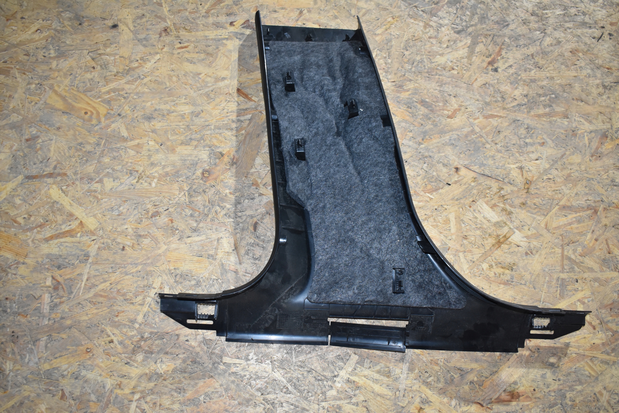 IDEALNA cover SLUPKA B right AUDI A5 B10 1