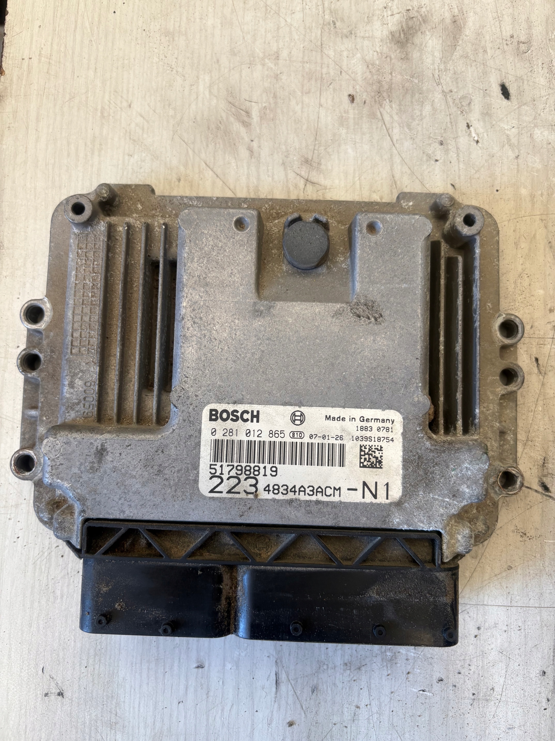 2234834A3ACM FIAT DOBLO e 1.9 Centralina computer Motore 51798819
