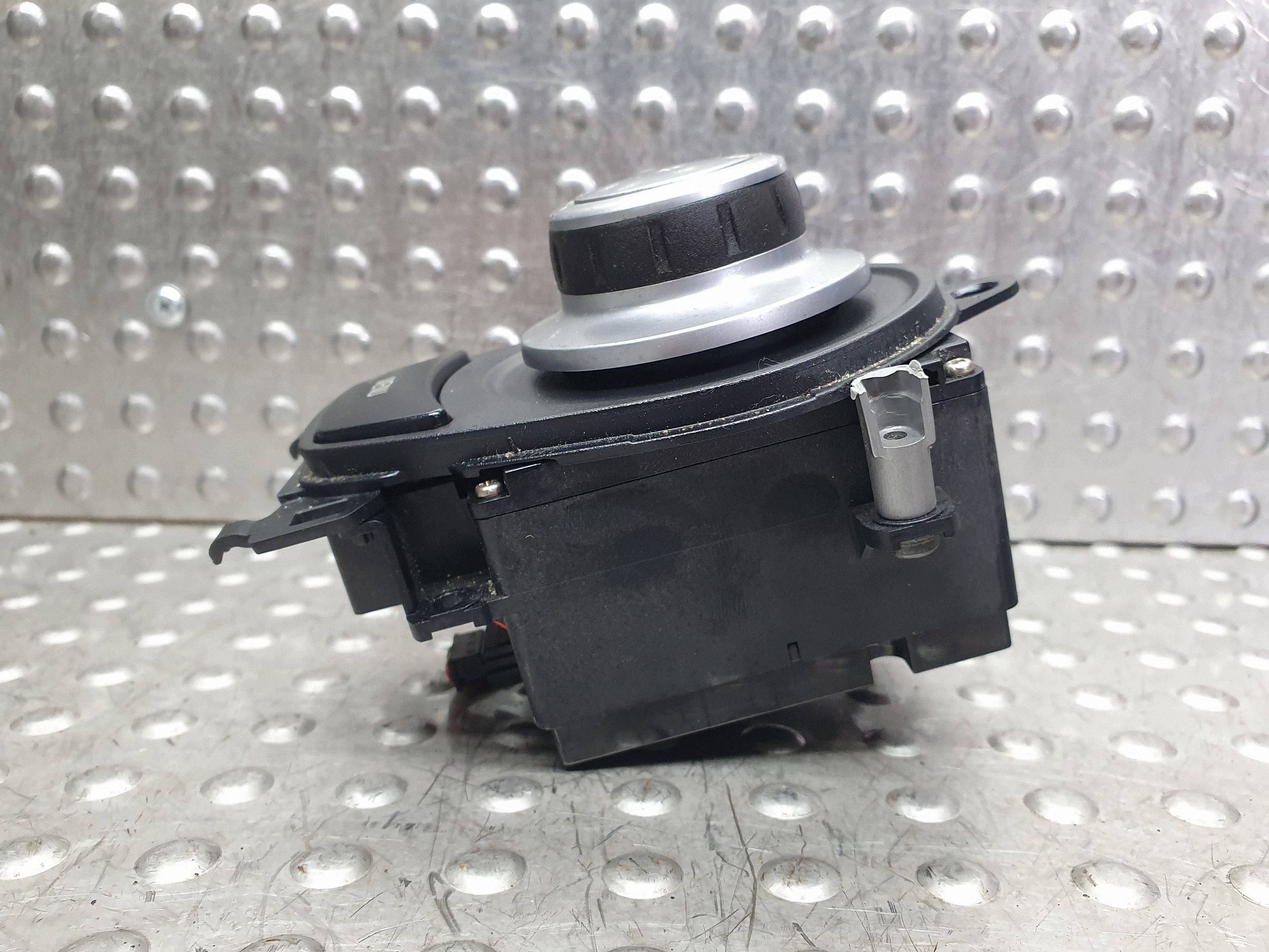 KONTROLER POKRETLO PANEL IDRIVE 9125348 BMW E90 E91 E92 E93 originál