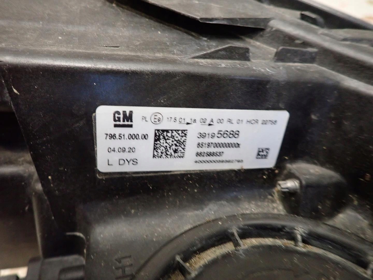 light front left OPEL ASTRA V K LIFT 19- FULL LED 39195688
