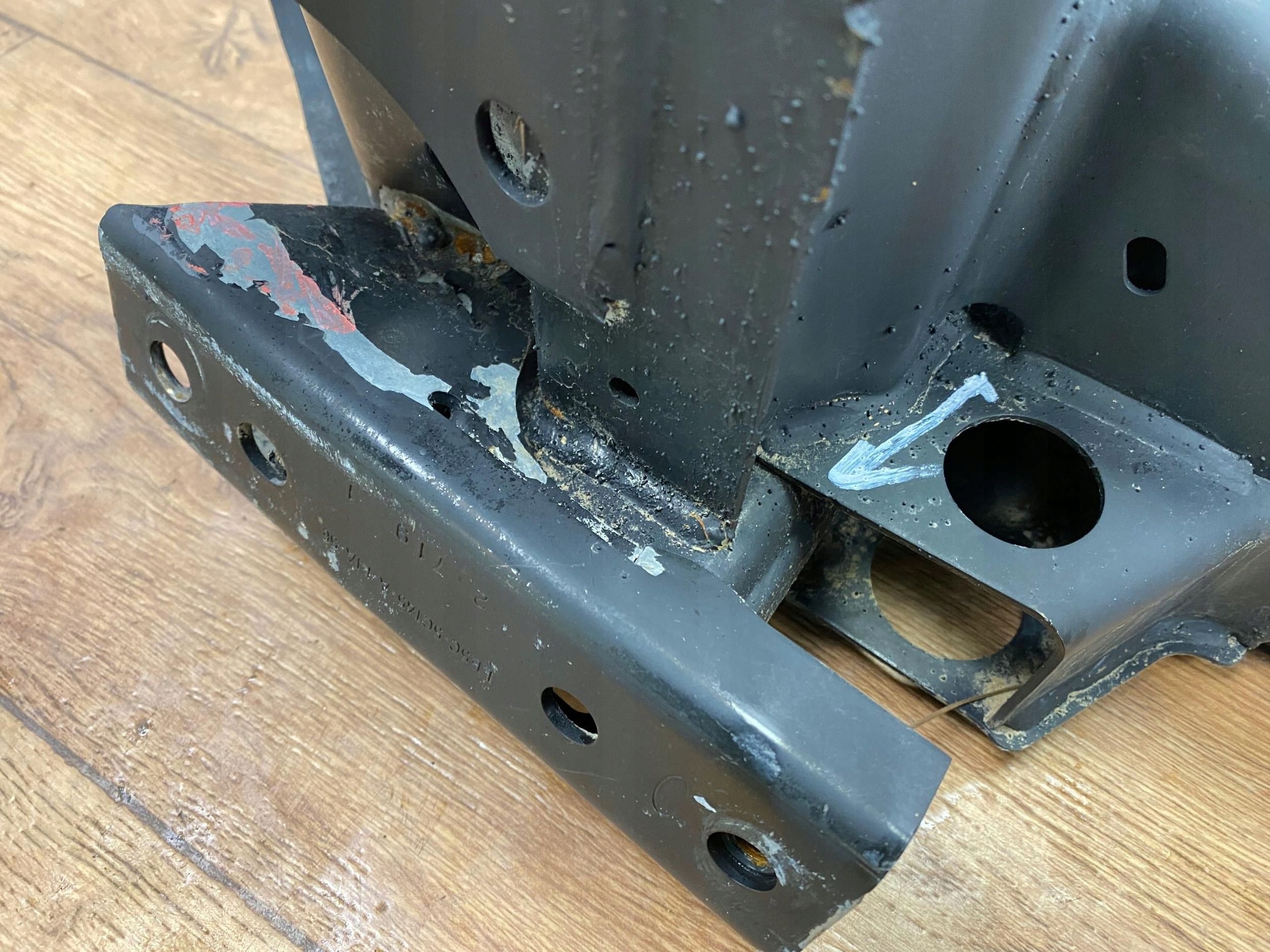 axle beam subframe sider front Ford Explorer VI 2020+ USA