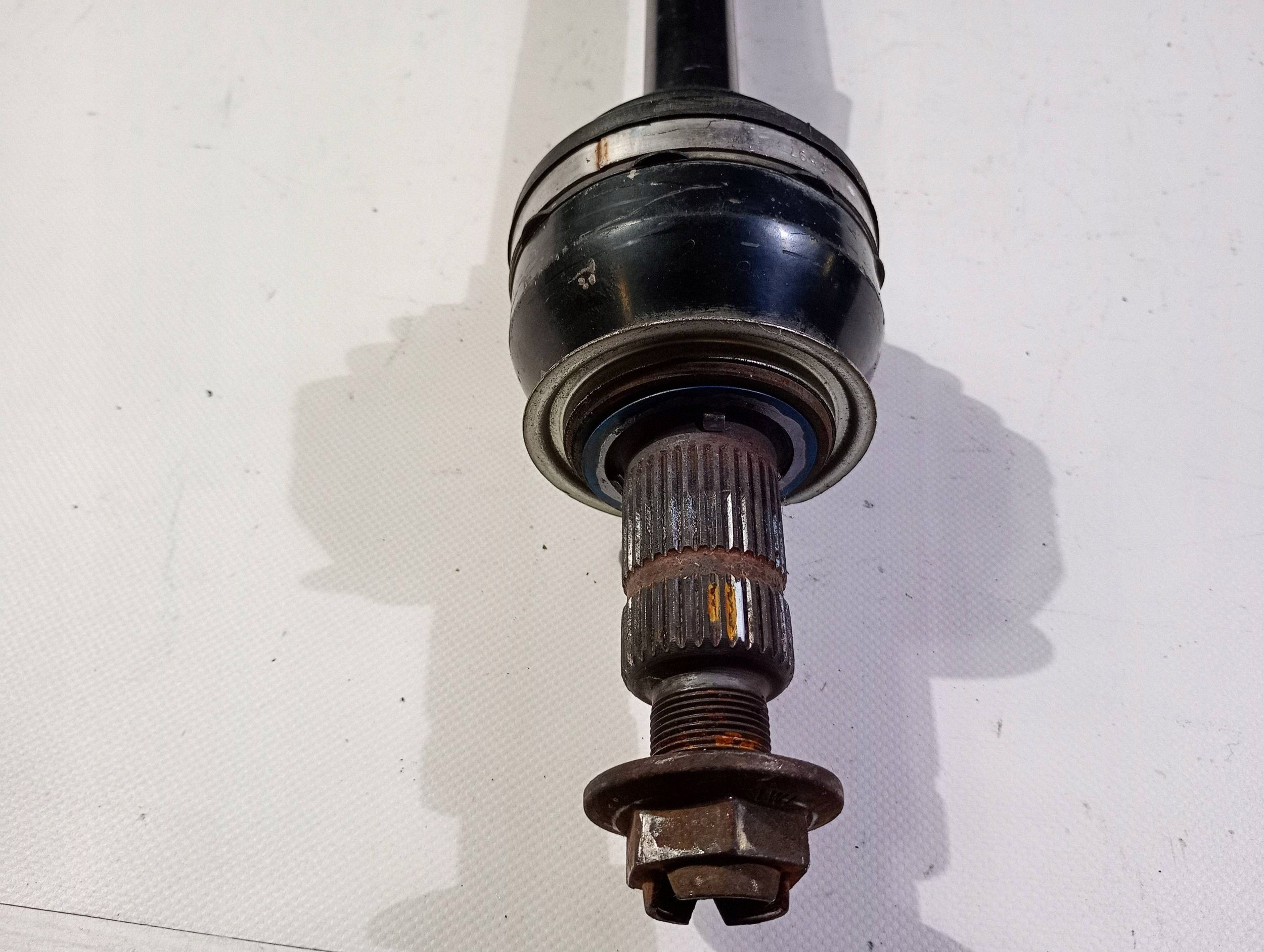 semi-axis left rear part rear left Chevrolet Camaro SS 6.2 v8 2009-2015