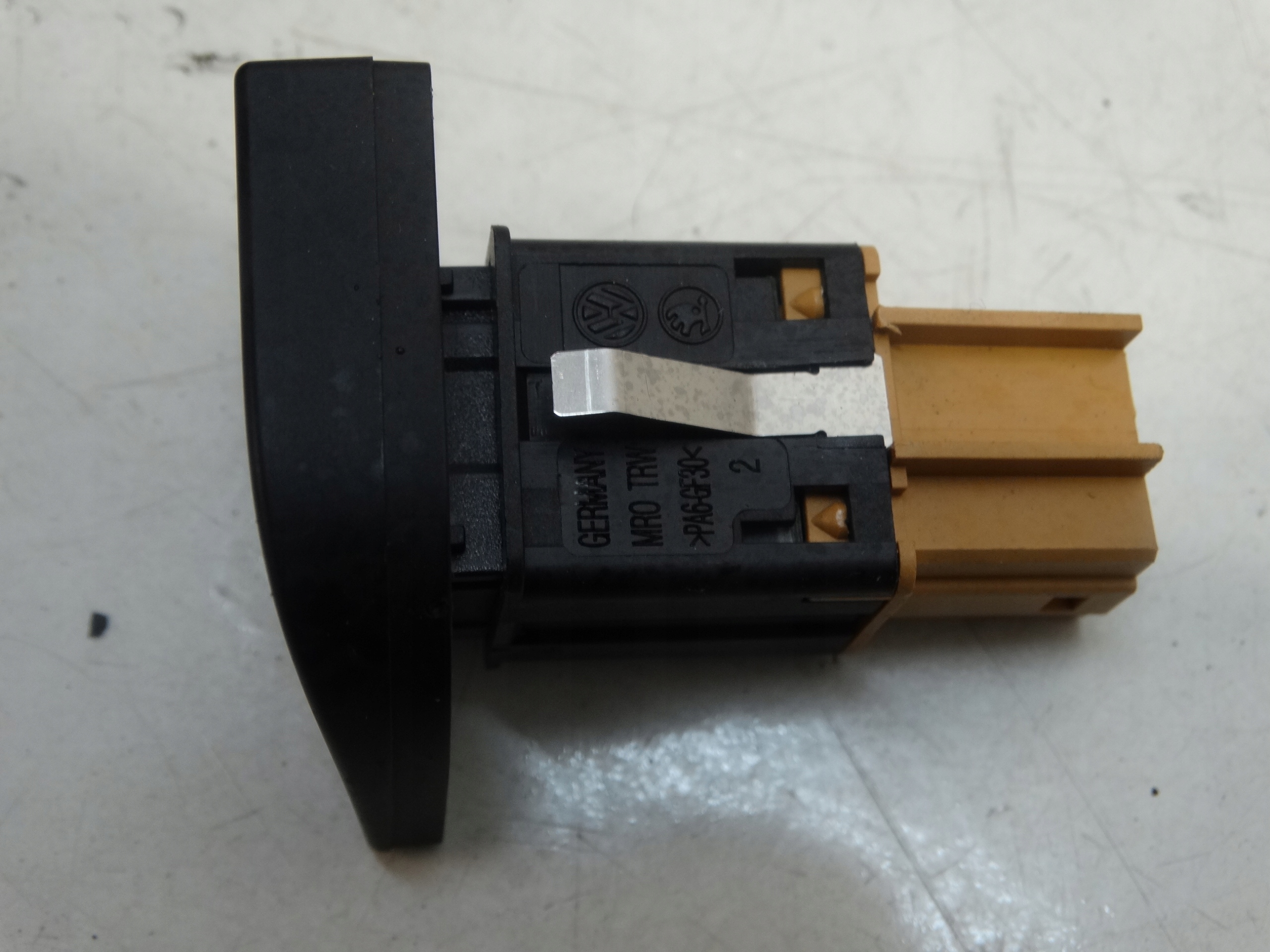 button PARK ASSIST VOLKSWAGEN GOLF VI plus LIFT 5M1927123