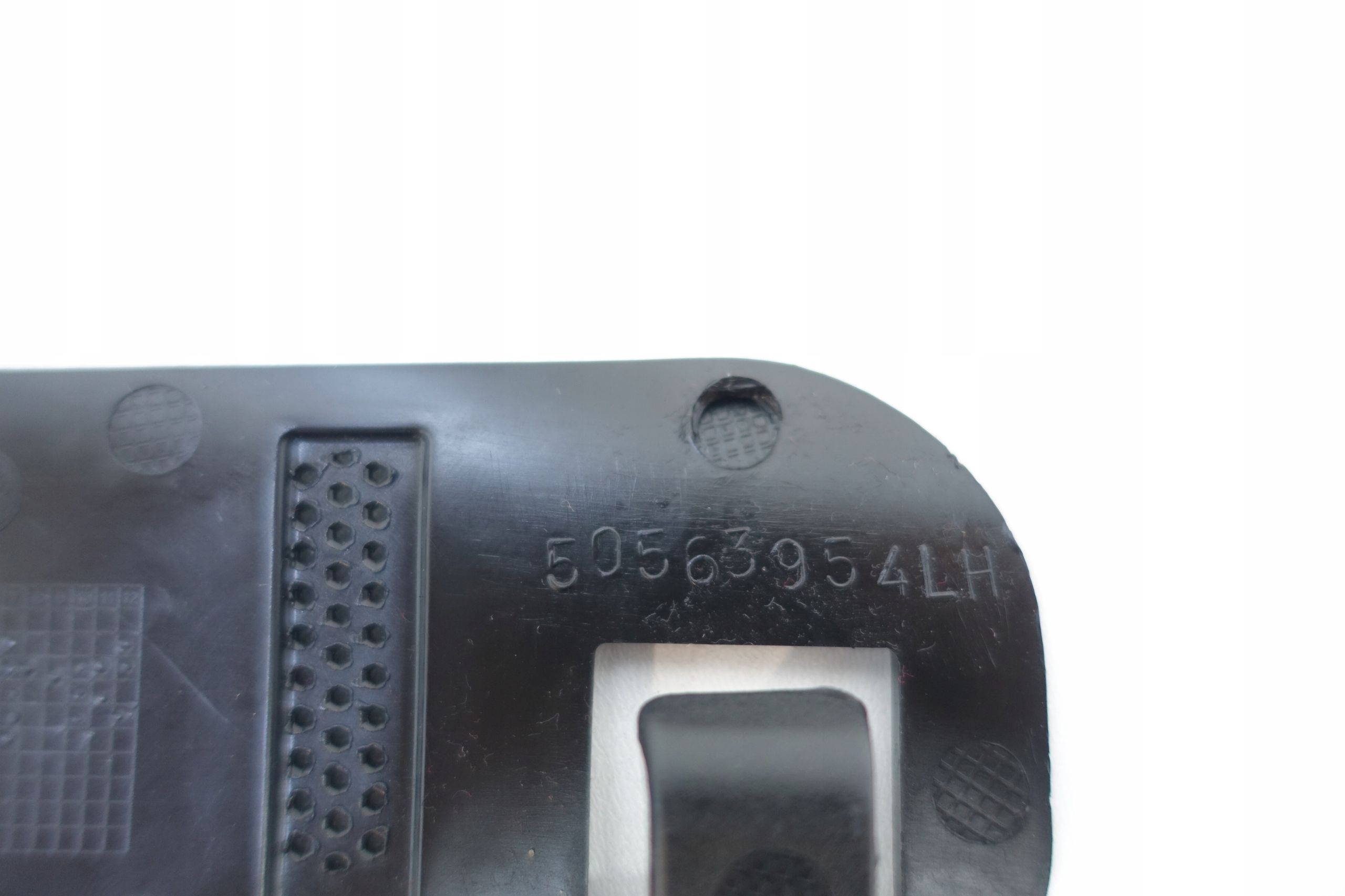 Halter der Spritzdüse links ALFA ROMEO STELVIO 16