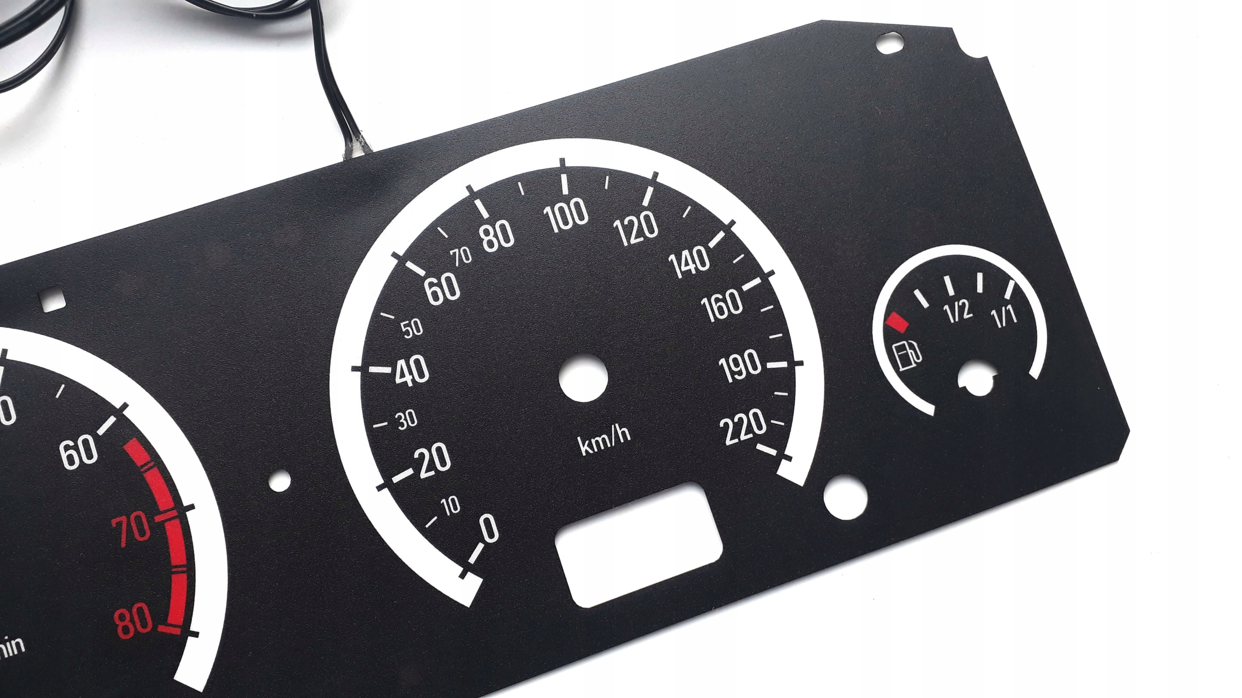 Tarcze Indiglo do Opel Frontera B 1998-2003 wzór 3 Producent Moman