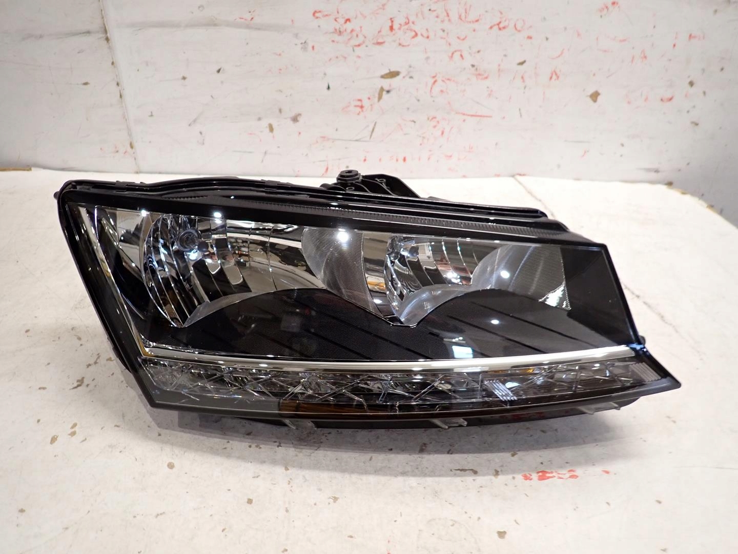light front front right SKODA FABIA III LIFT 2018- 6V1941016D
