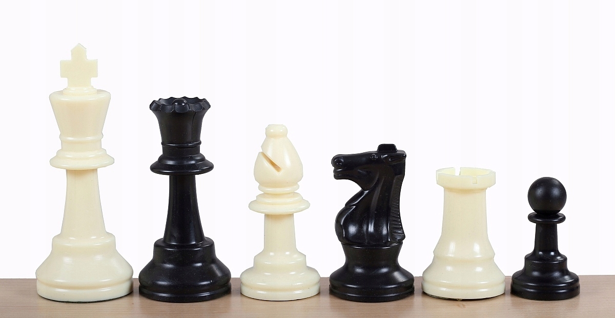Šachové figúrky č. 6 plastové - turnajové