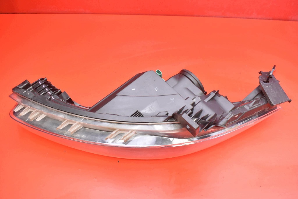 REFLEKTOR right light front lens EU 260109891R RENAULT ZOE 1 and 12-19