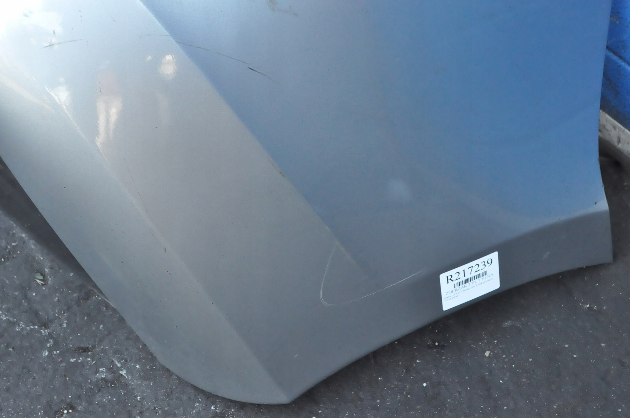 VOLVO S60 II LIFT RDESIGN ZDERZAK TYŁ TYLNY POD PDC Typ samochodu Samochody osobowe