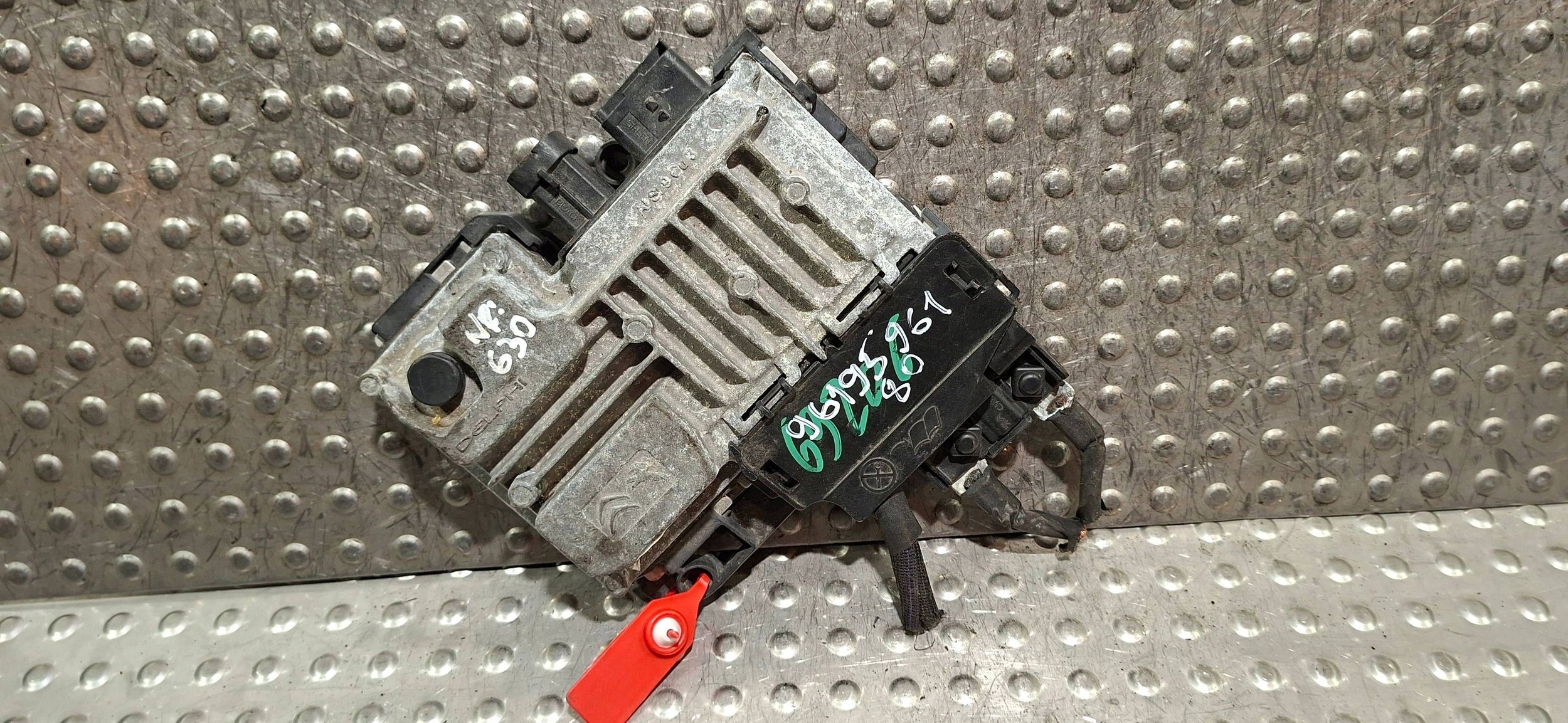control unit START STOP CITROEN PEUGEOT 9819596180
