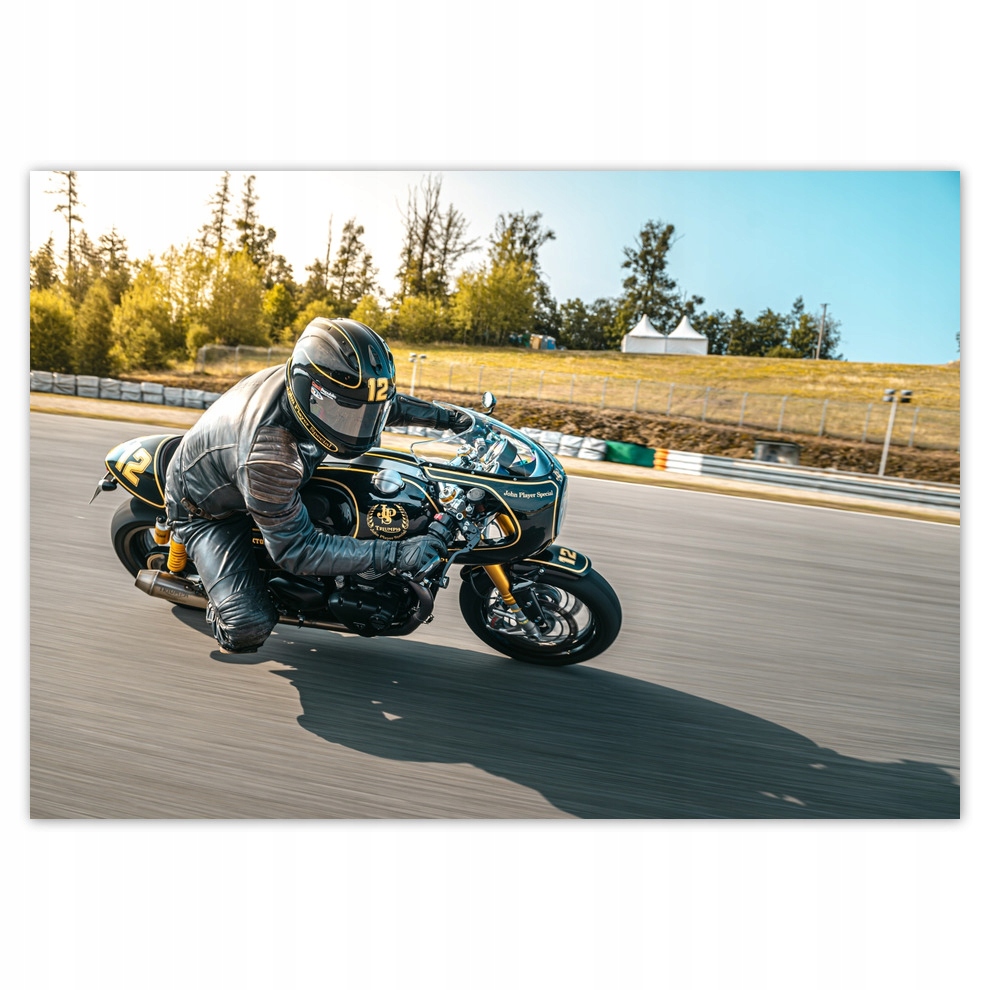 

Fototapety flizelina 416x290 Motor Ścigacz Triumph