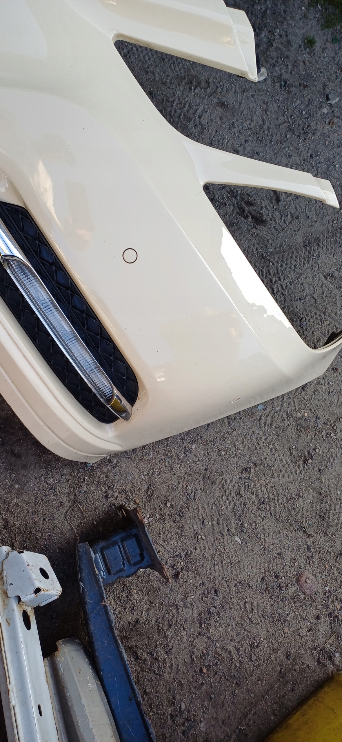 MERCEDES E-KLASA W212 bumper front pdc chrom led complete