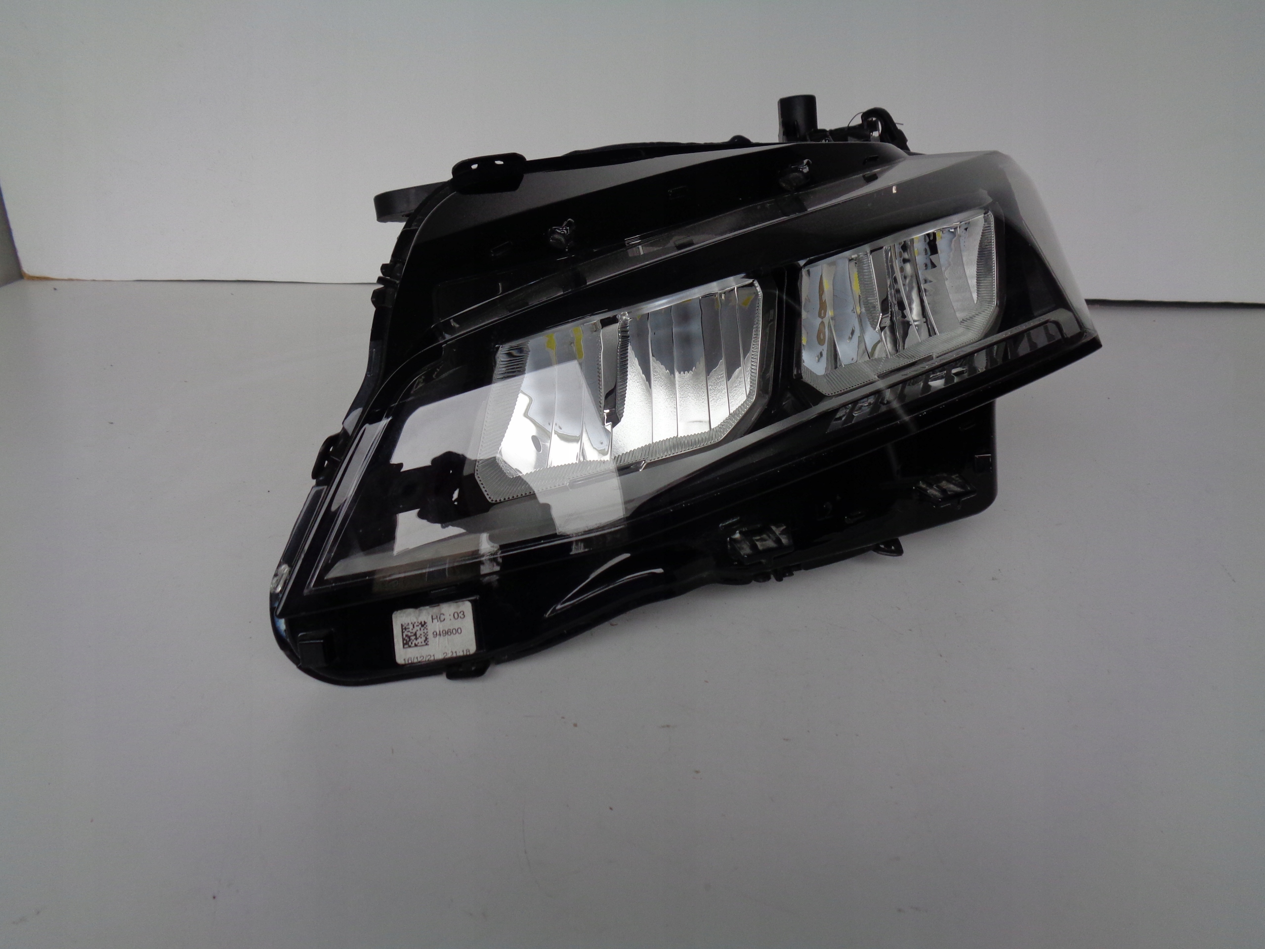light left REFLEKTOR PEUGEOT 308 III 22- FULL LED