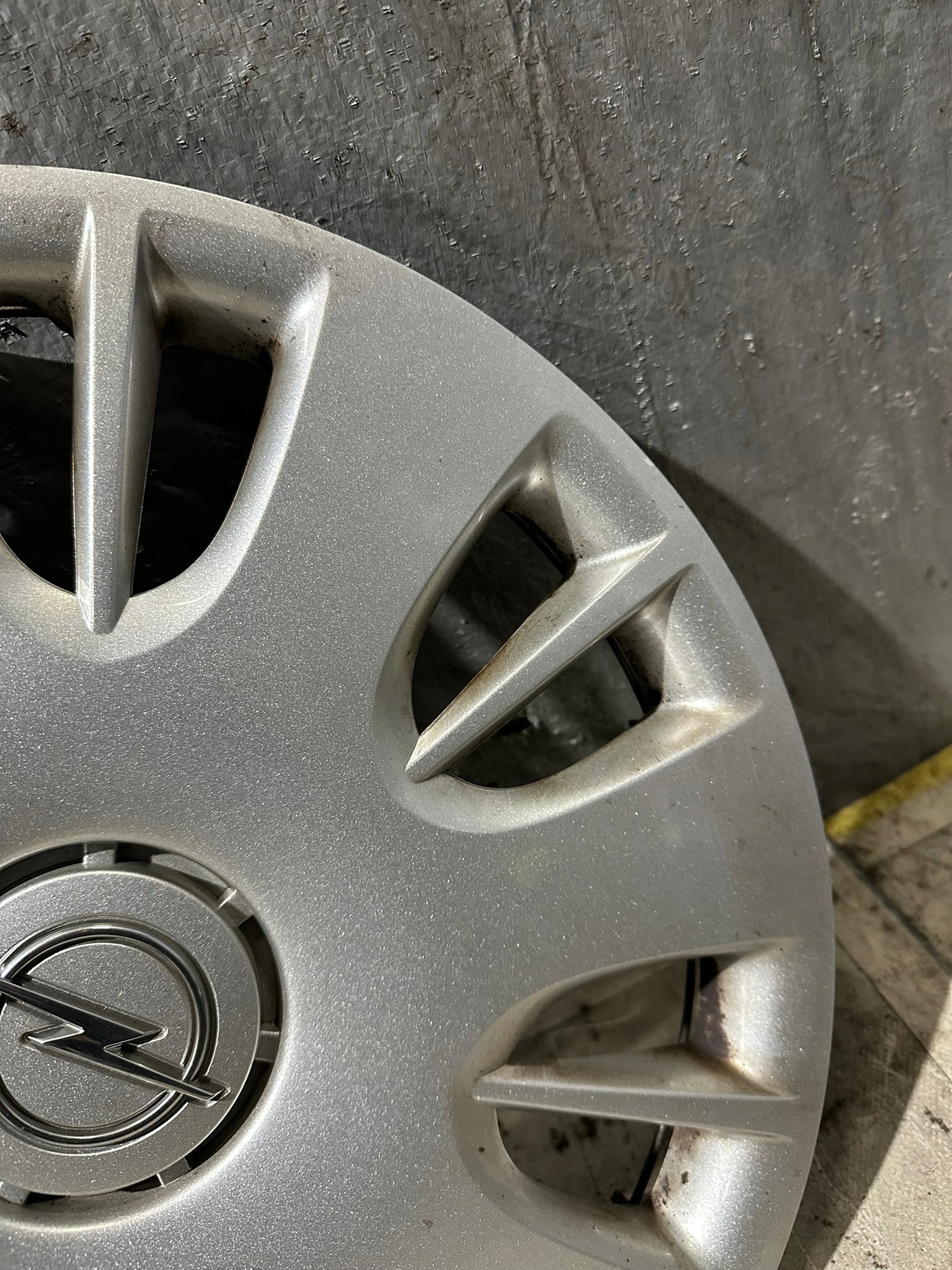 decorative disc cover KOMPLET OPEL CORSA D R15 13214814