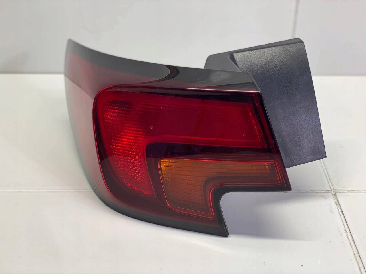 light rear left side Opel Astra K 2017 39099014