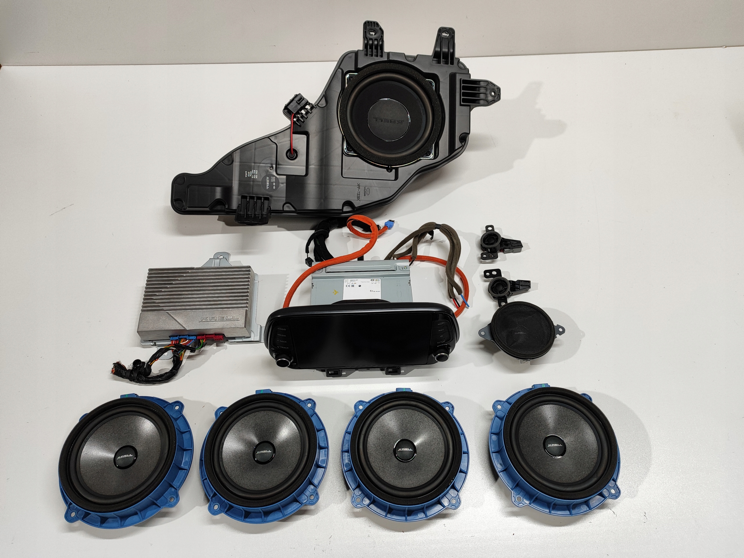 TUCSON III RADIO NAGŁOŚNIENIE GŁOŚNIKI WZMACNIACZ