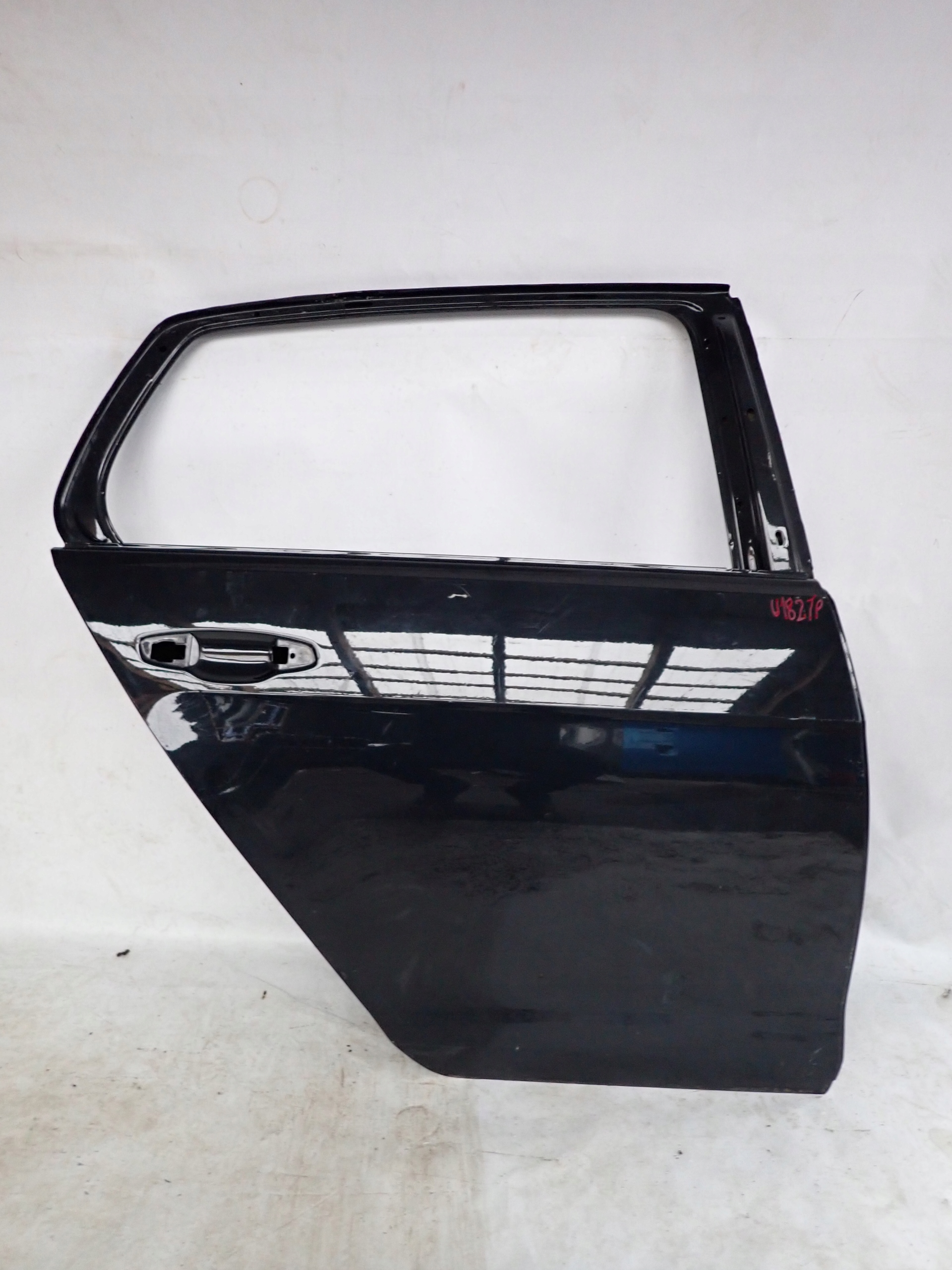 VW GOLF VII 7 HB 12- door rear part rear. right