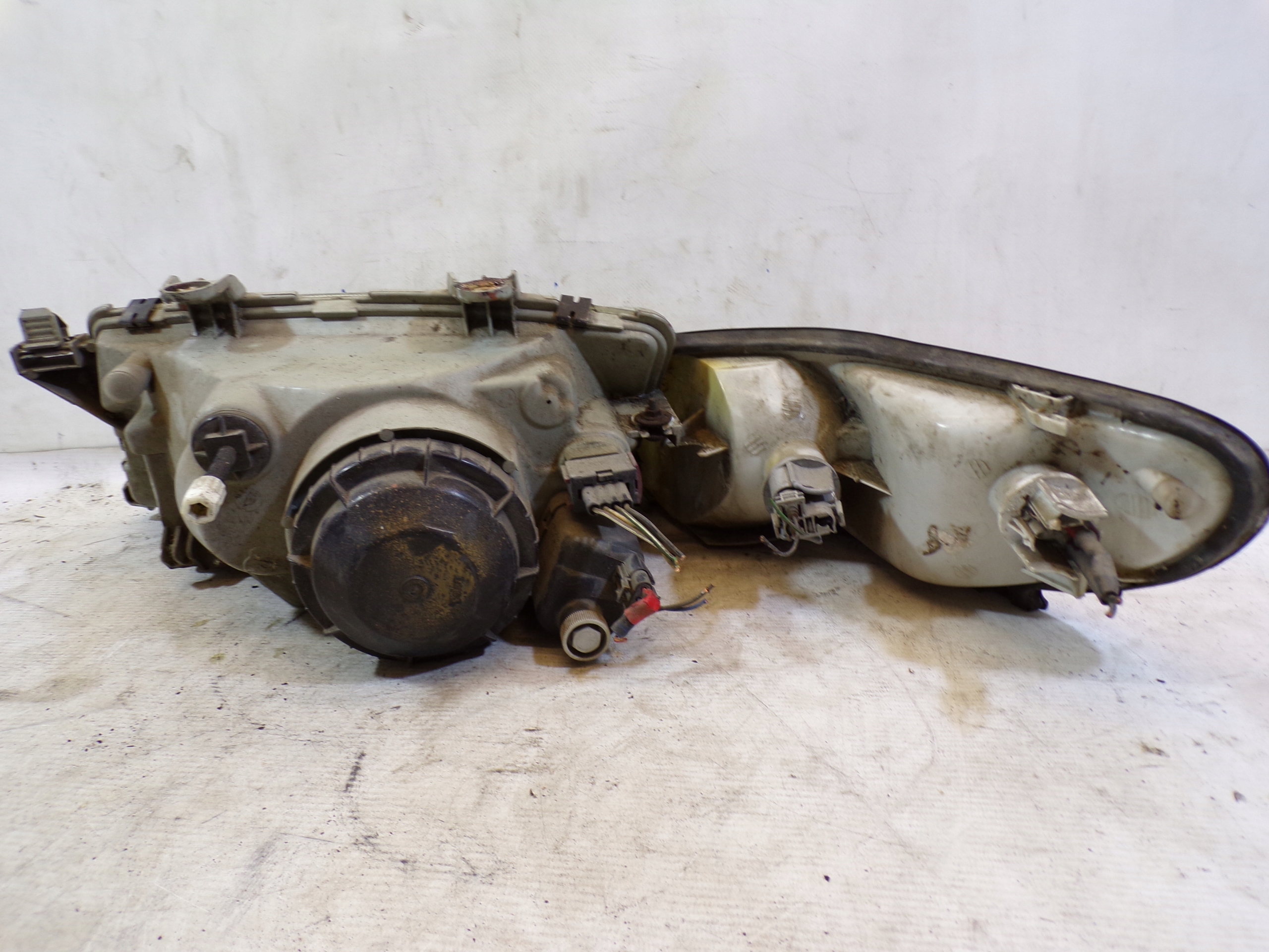 light front front right SAAB 93 9-3 1 and (K1)
