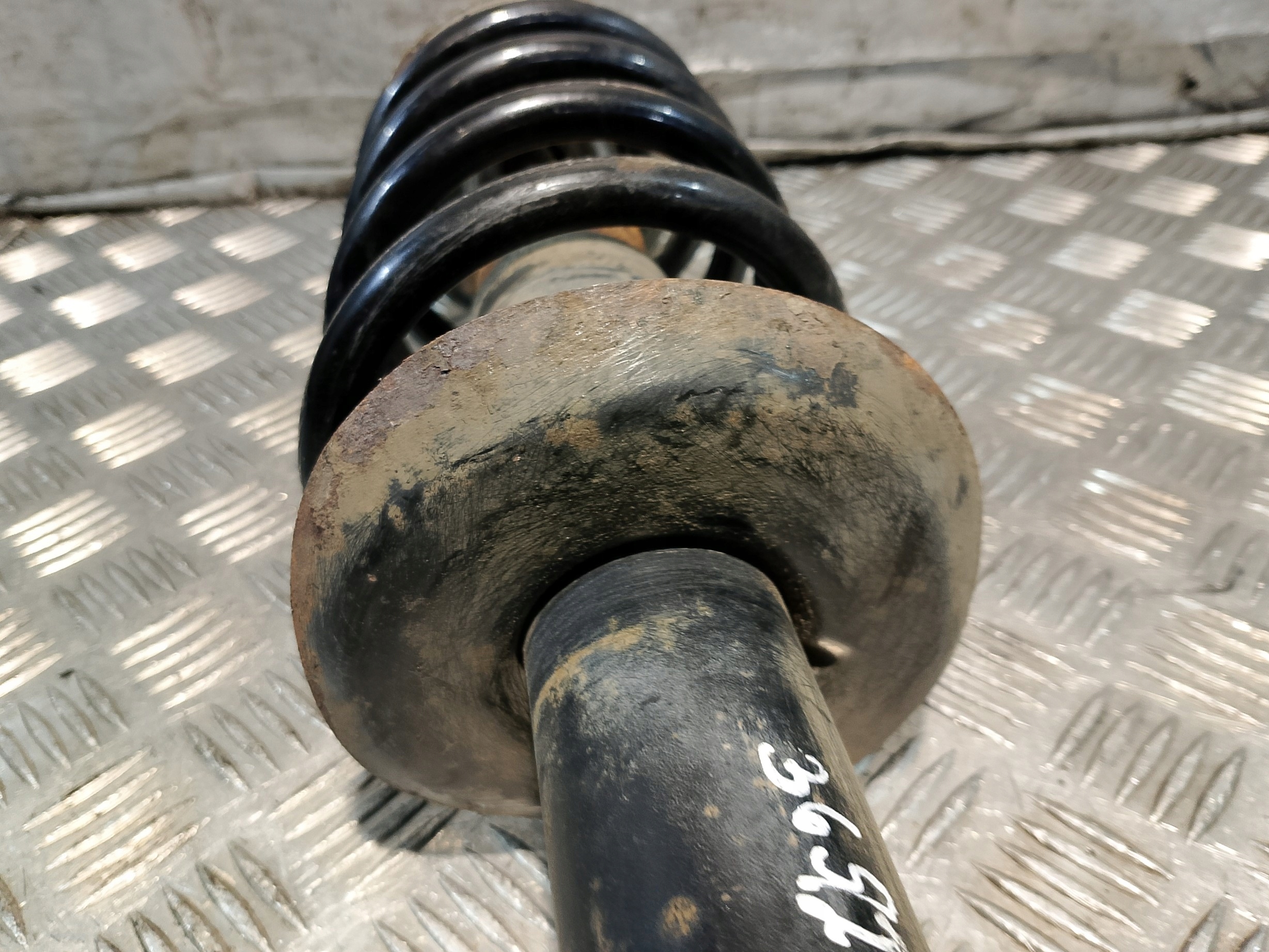 shock absorber + spring front front front AUDI A4 B5 1.9 TDI