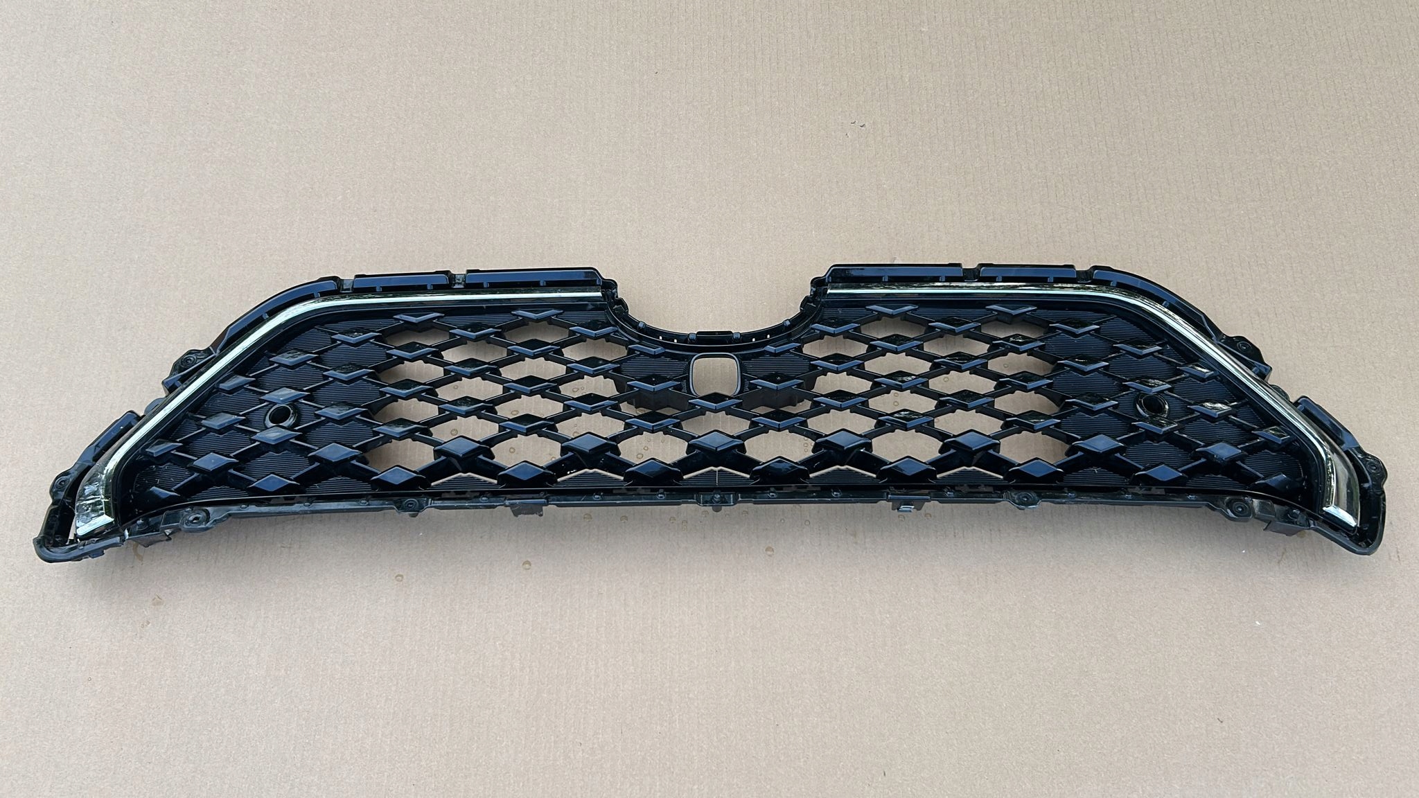 pillar support grill CHROM supports front front TOYOTA RAV4 V 20