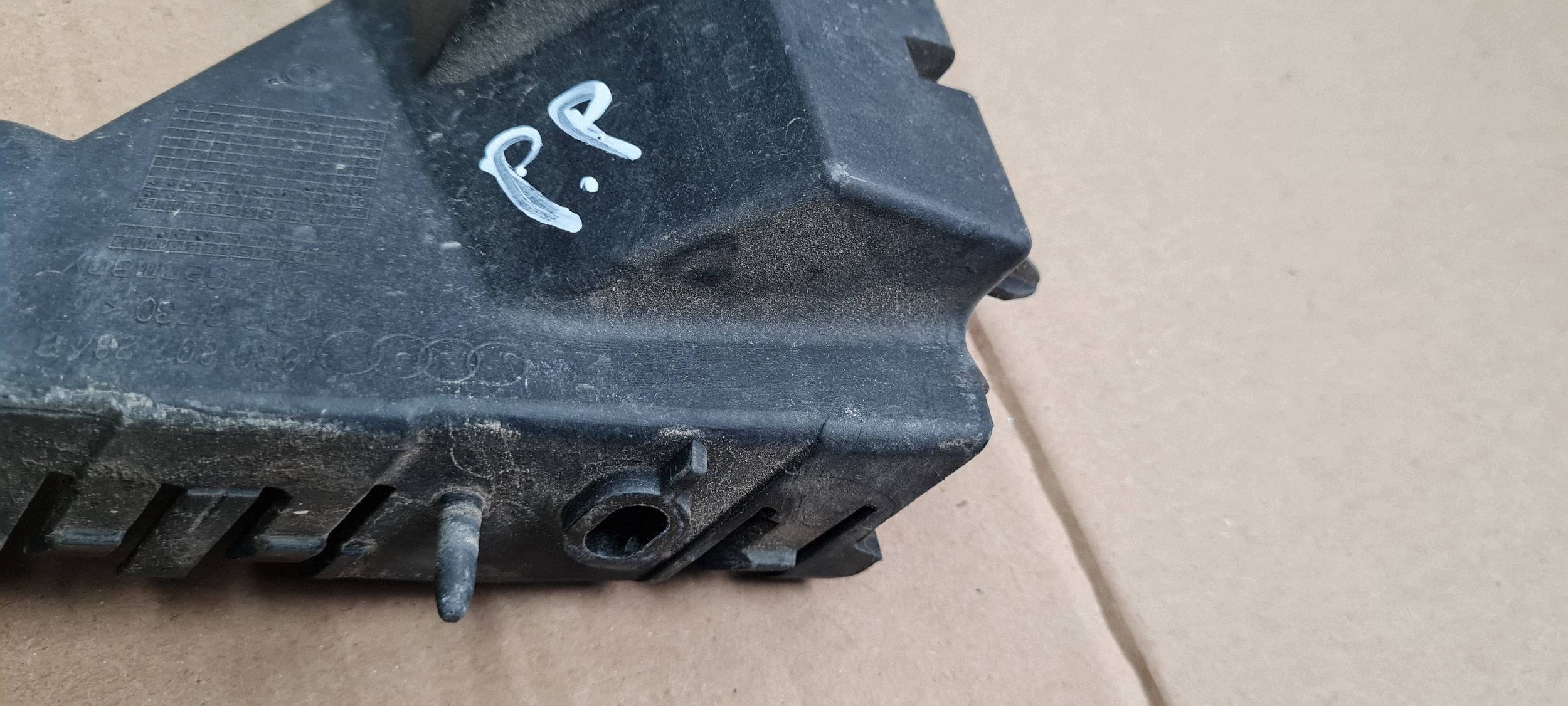 Q5 8R SQ5 bumper bracket right front 8R0807284B