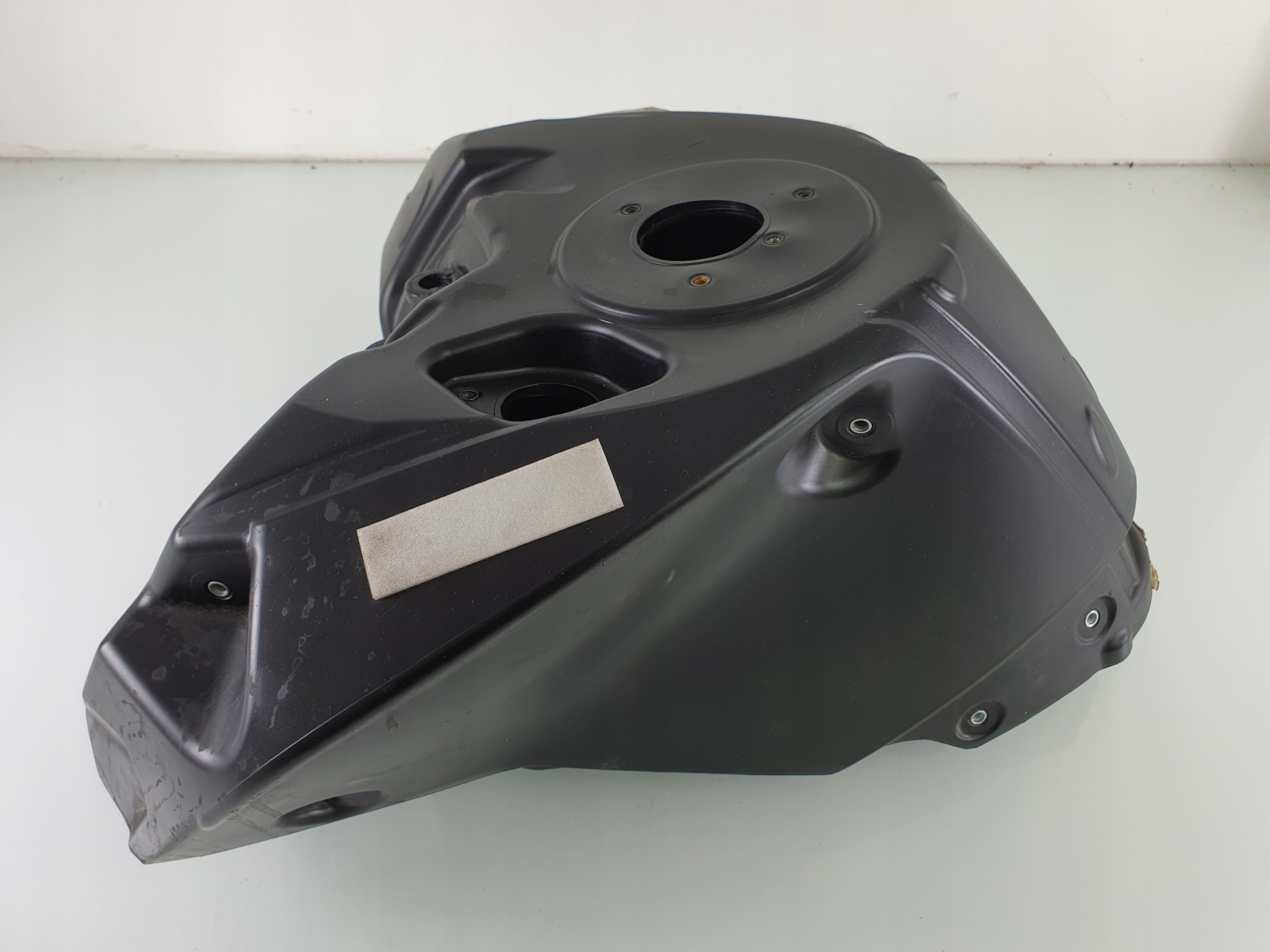 C577 KTM DUKE 690 ZBIORNIK BAK PALIWA