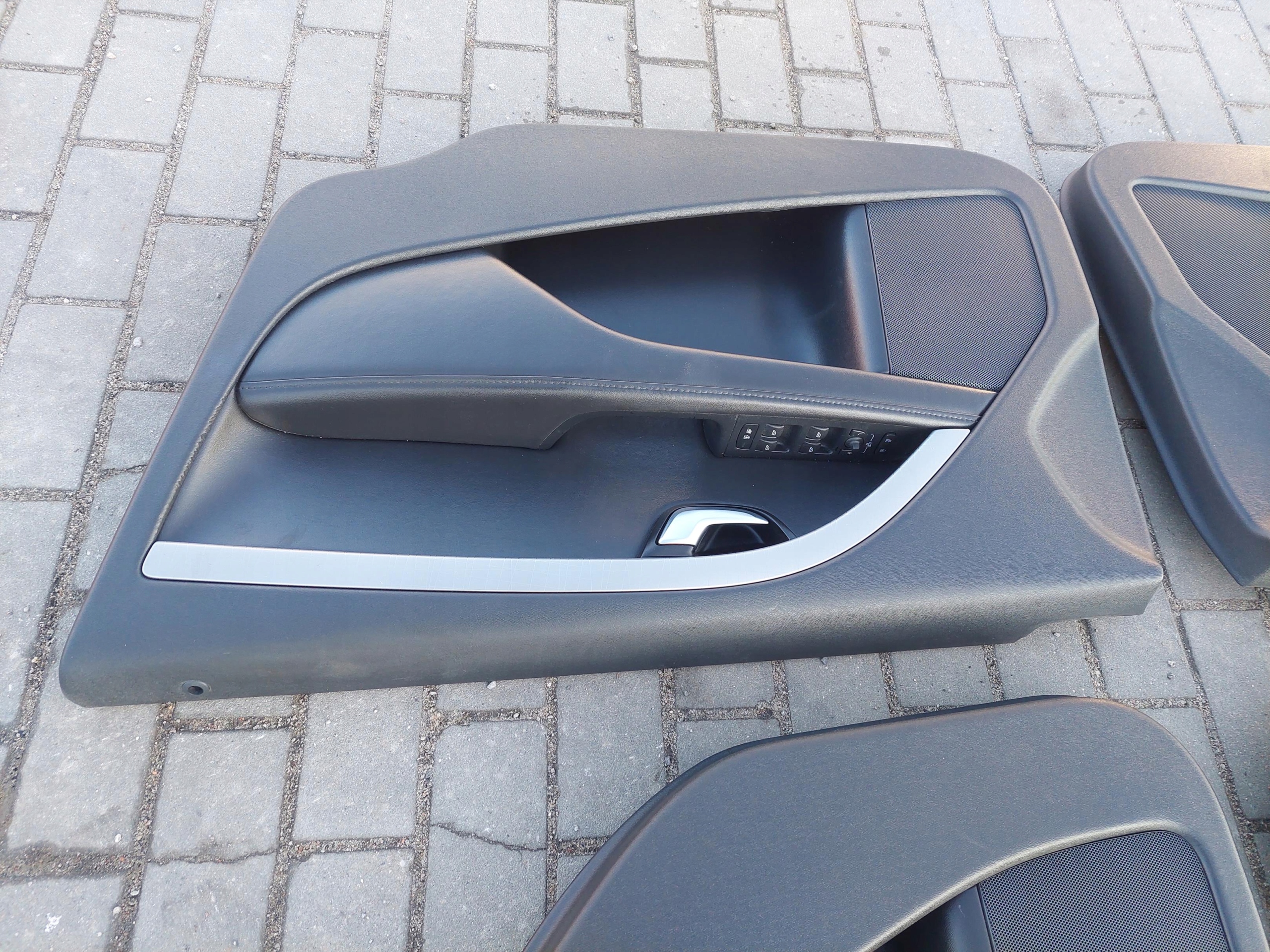 side door front front right ANGLIK VOLVO XC70 II V70 III