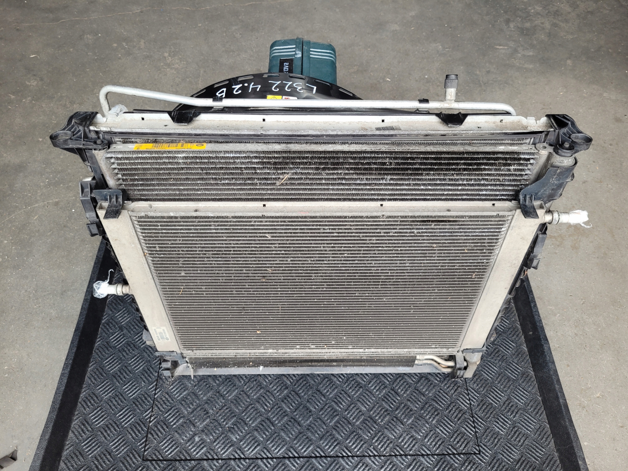 radiator KOMPLET 4.2 RANGE ROVER III L322