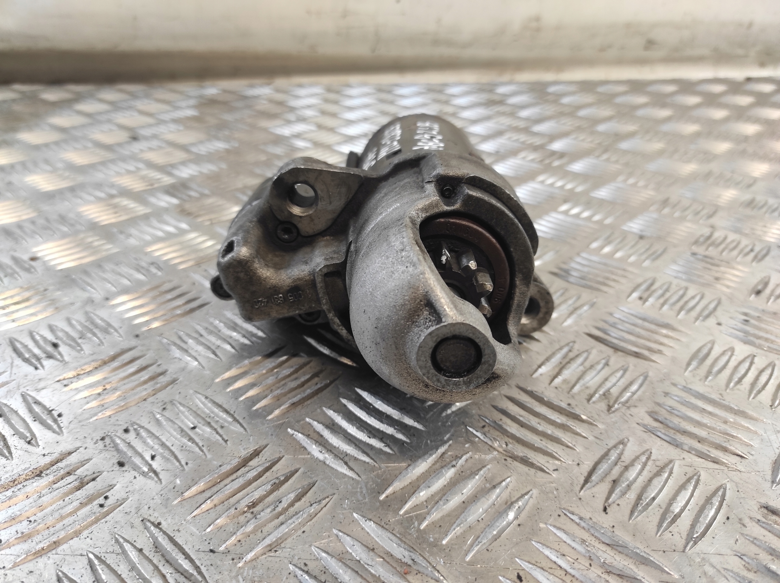 startér MOTORU AUDI A6 C6 2.4 B 10 ZEBOW 1005831420