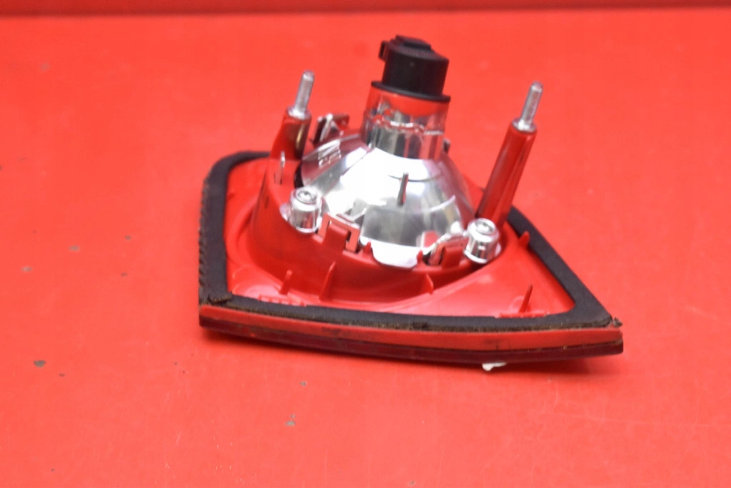 light left rear part rear 3C5945093E VW PASSAT B6 sedan 05-10