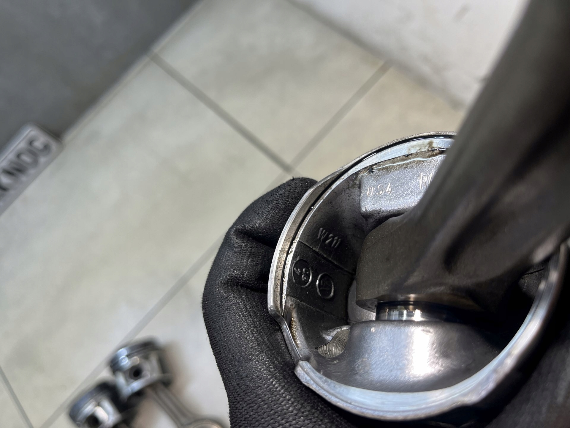 piston connecting rod PEUGEOT EXPERT II 1.6 HDI 75l93