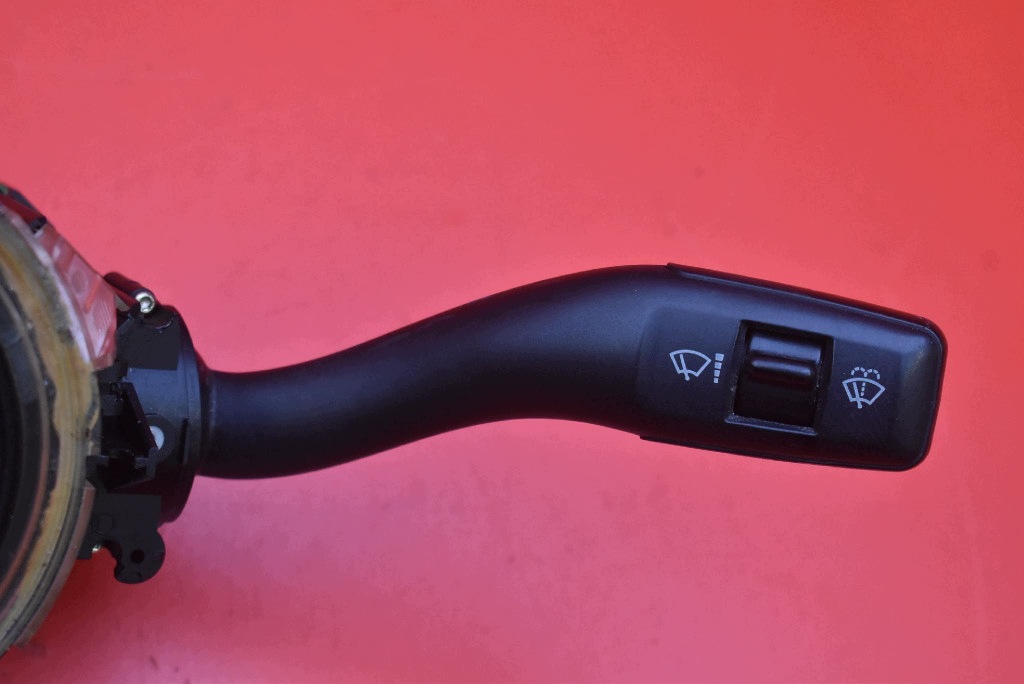 commande levier commodo sous volant PAJAK 8E0953549F AUDI A4 B6 berline 00-05