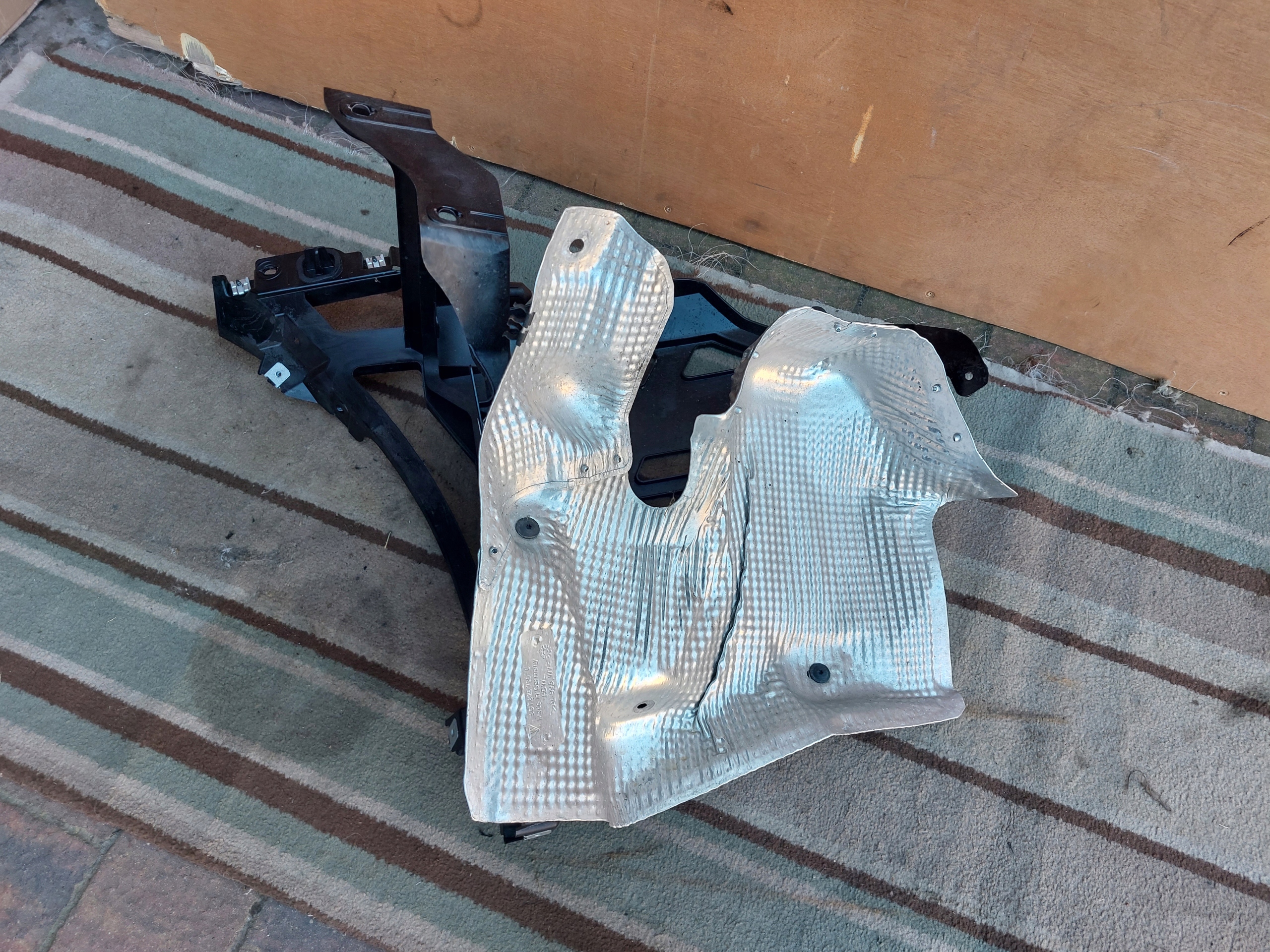 bumper bracket right rear part PORSCHE 911 992 GT3 22R