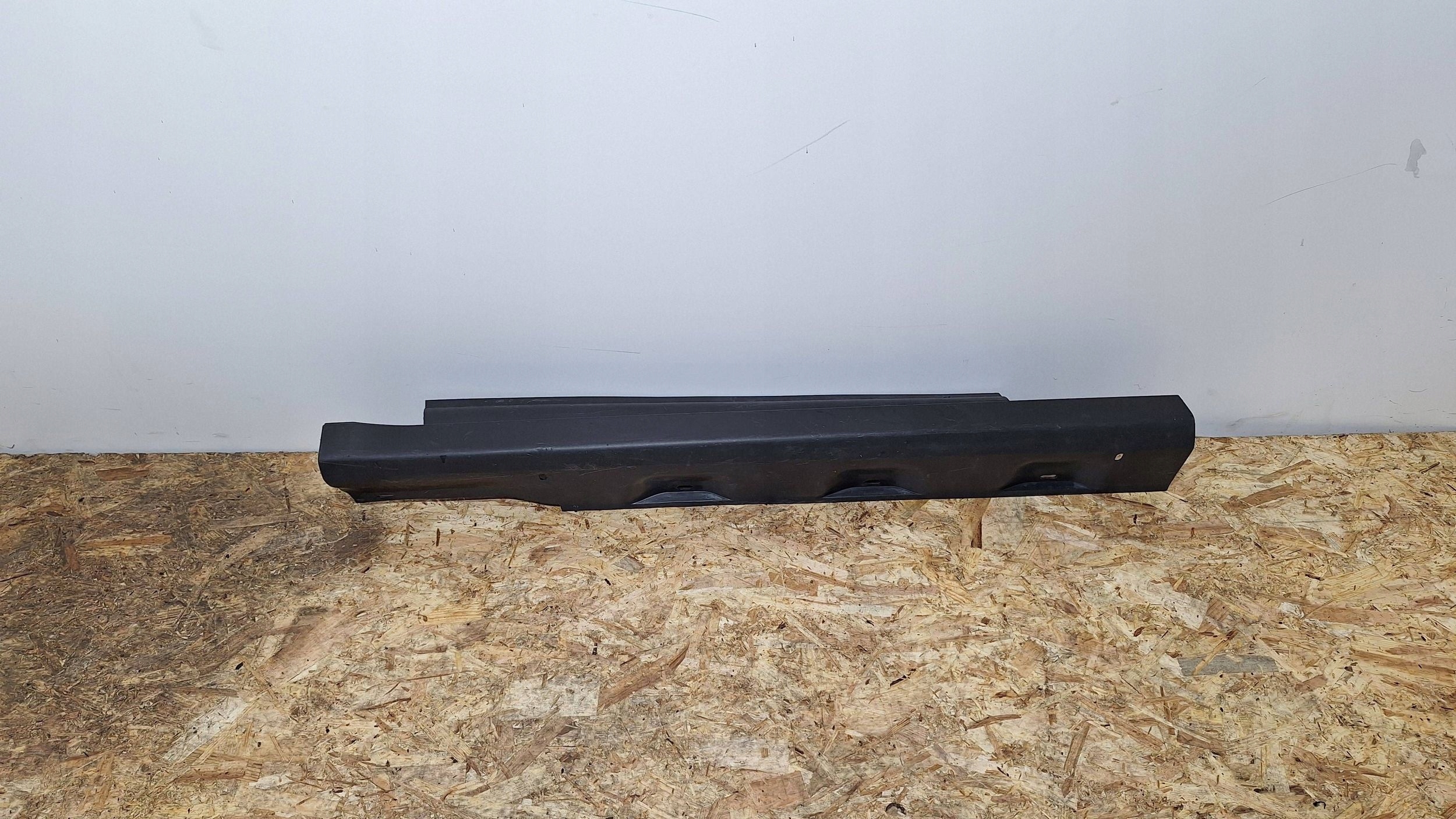 cap threshold moulding threshold left FORD C-MAX MK2 10- AM51-R10259-A