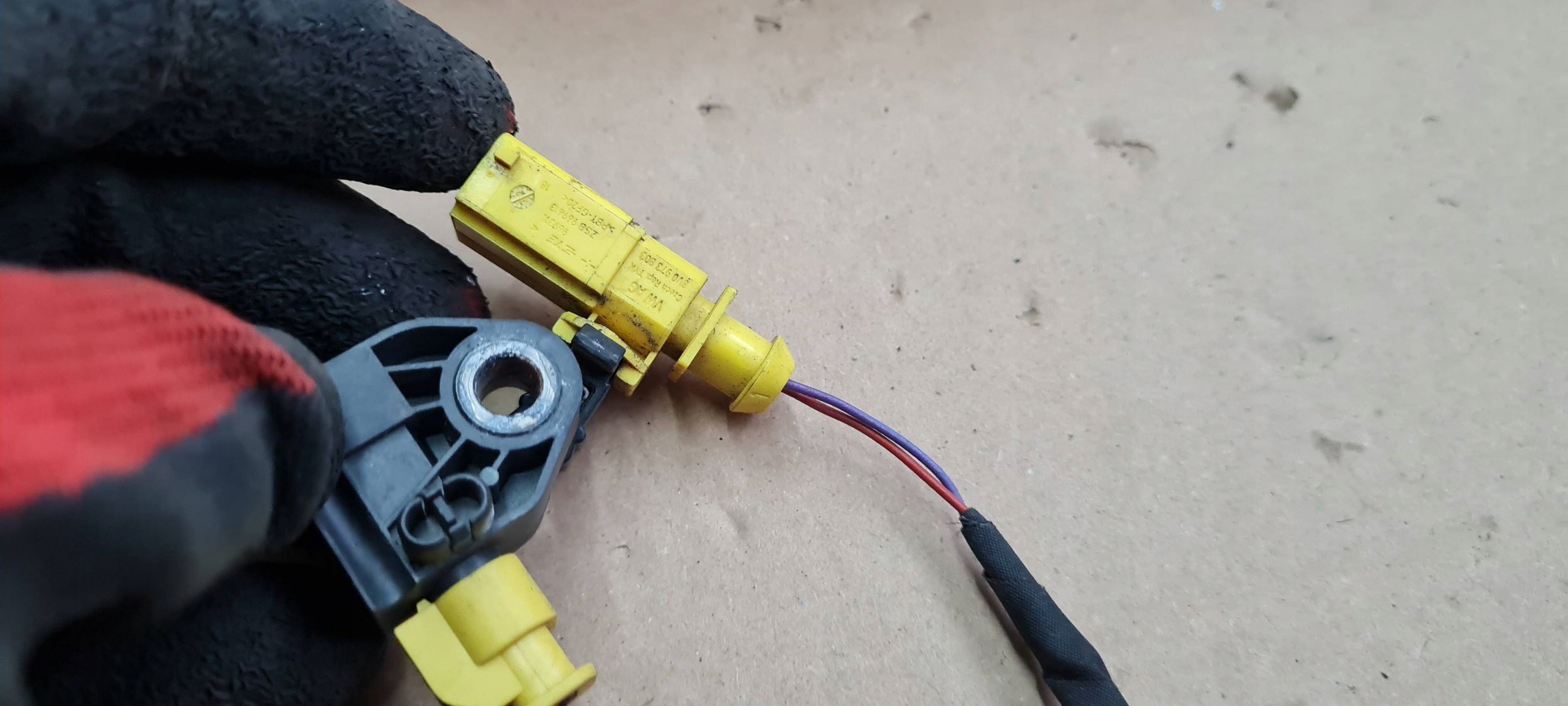 A6 C8 4K Crashsensor Drucksensor UDERZENIOWY 4N0959651D SQ7 4M Q7 Q8 A7 4K