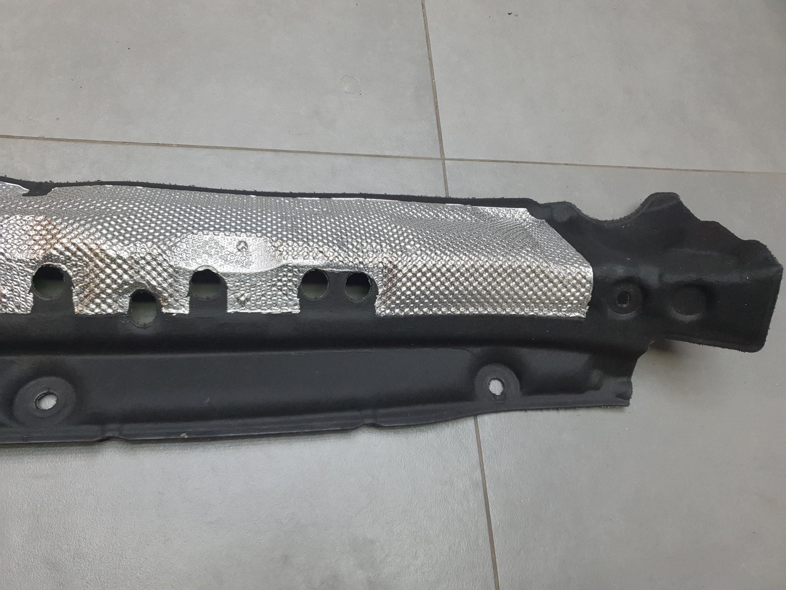 Audi A3 8Y soundproofing RYNNY under the window 8Y0863993