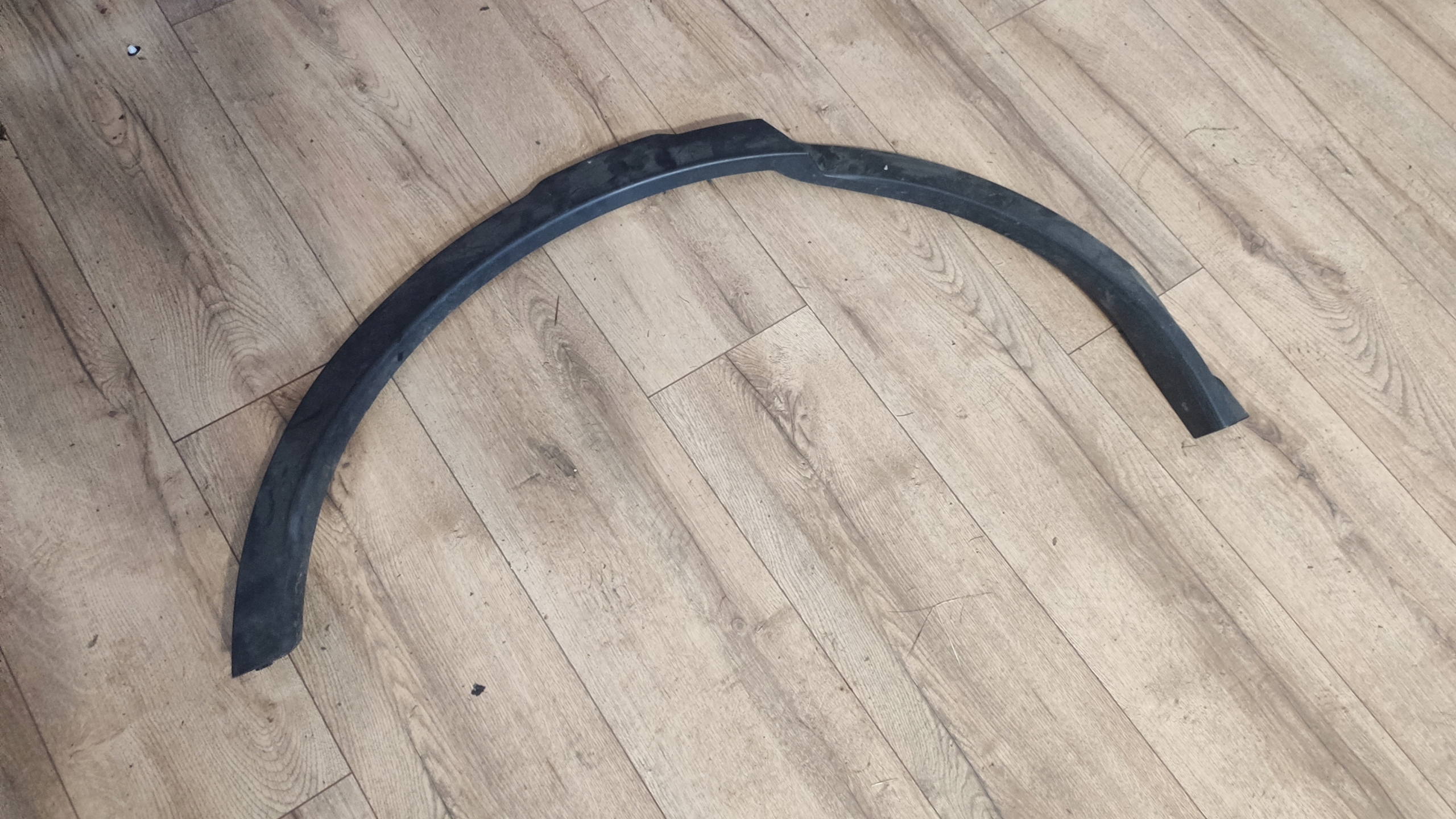 EU LISTWA BŁOTNIKA PRAWY TYŁ DISCOVERY SPORT L550