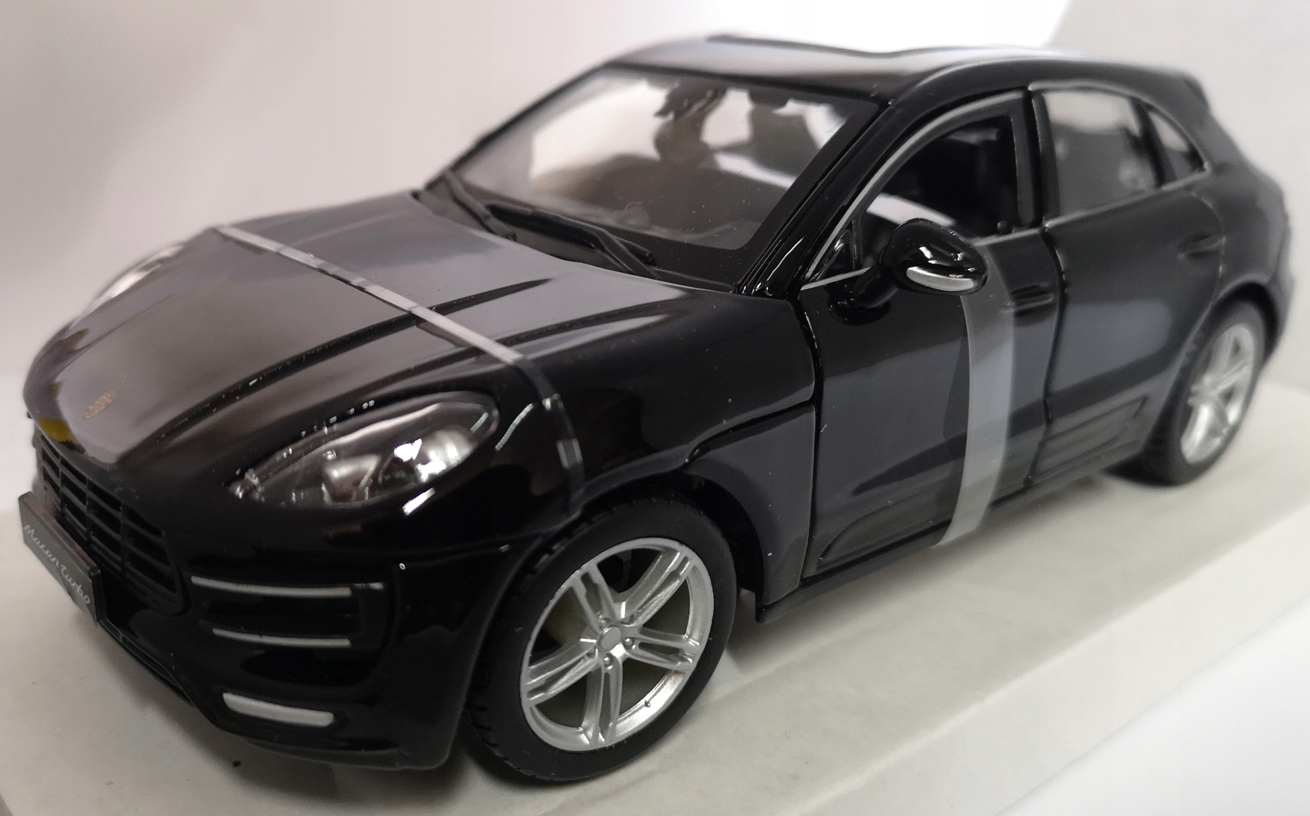 Model Metal Bburago 1:24 Porsche Macan BB 18-21077 Rodzaj pojazdu samochód osobowy