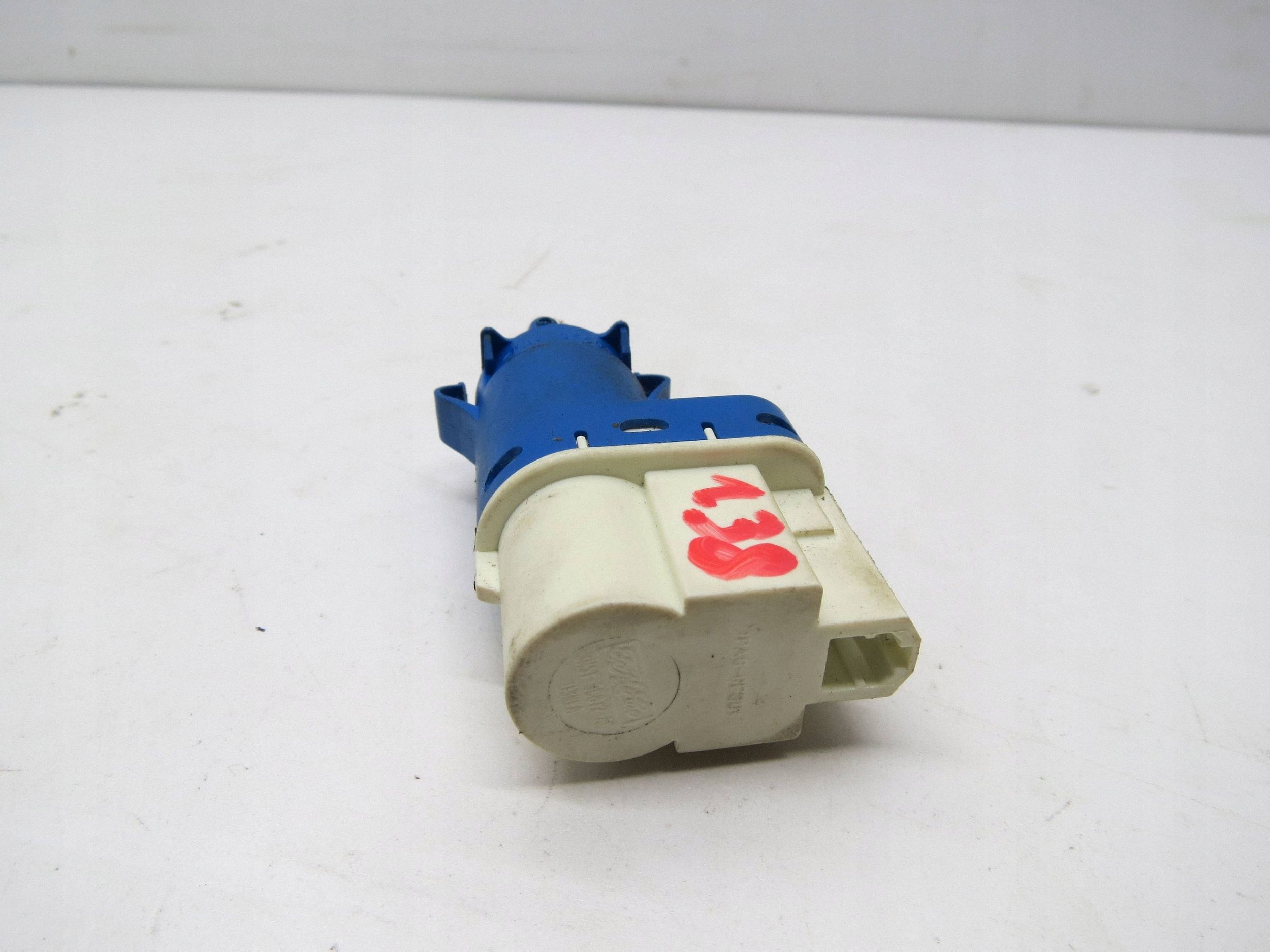 Sensor PEDALU Bremse STOP VOLVO S60 II V60 und 30773936