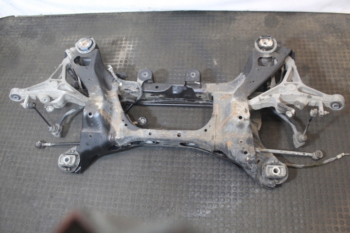 BELKA ZAWIESZENIA TYLNA JAGUAR XJ VIII X351 5.0