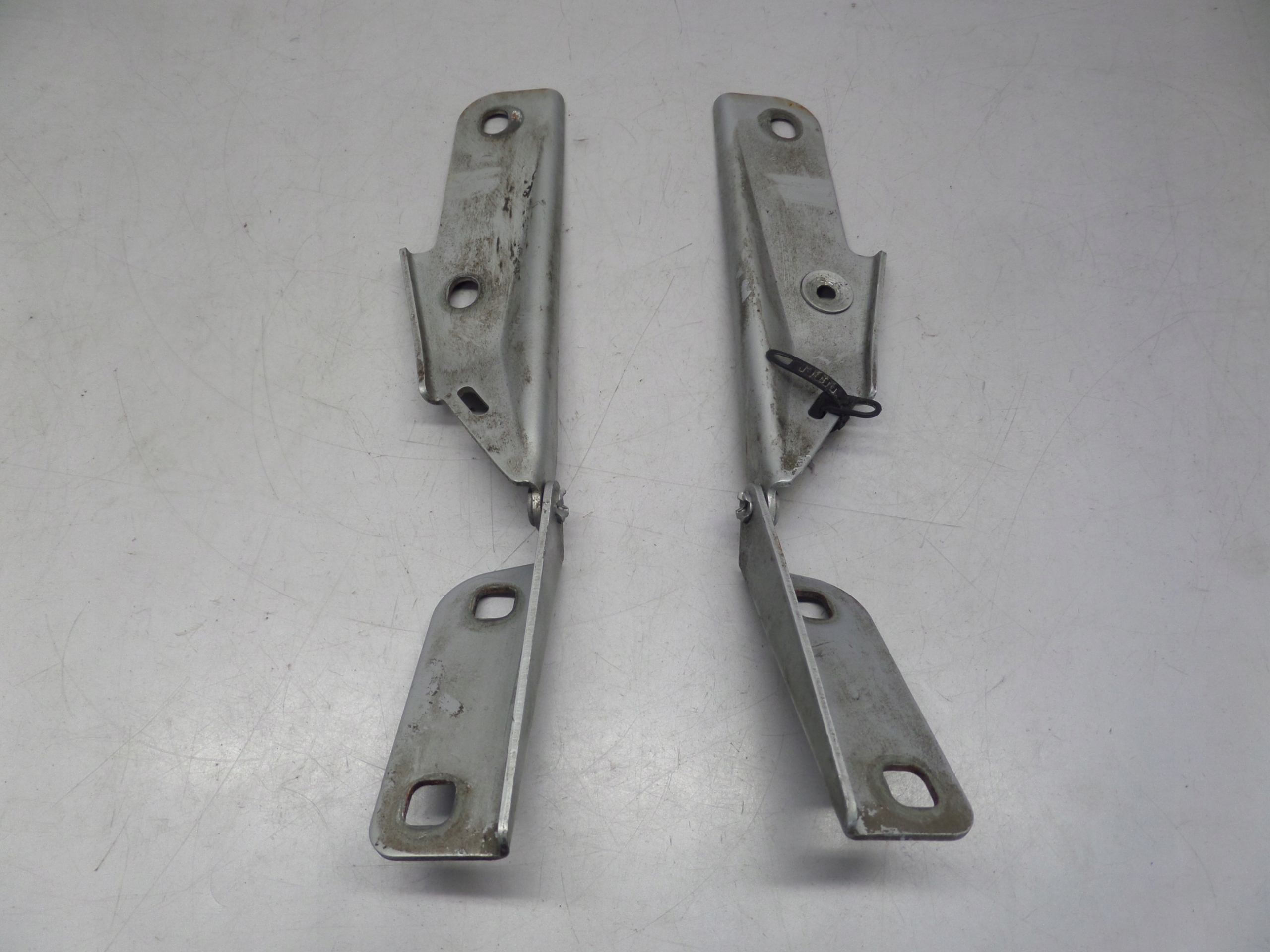 hinge bonnets LADA KALINA 1119 04-13 KOMPLET 2SZT