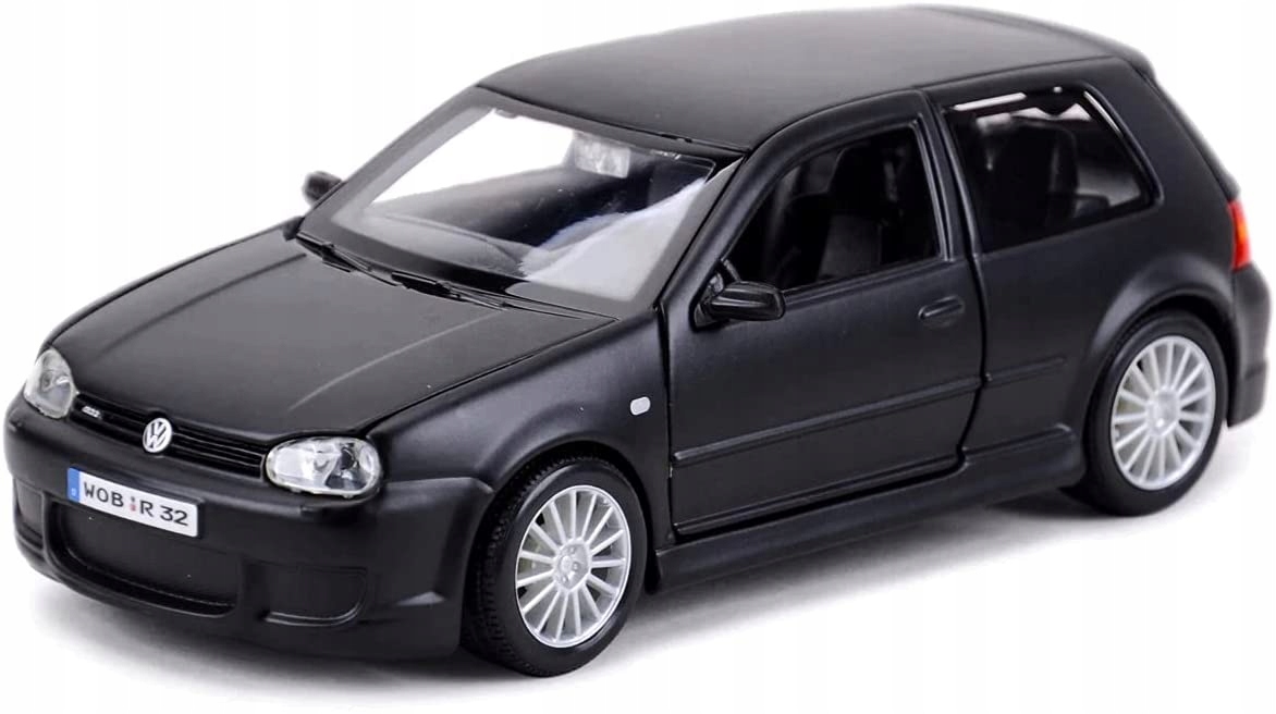

Model Maisto Volkswagen Golf R32 1:24 31290