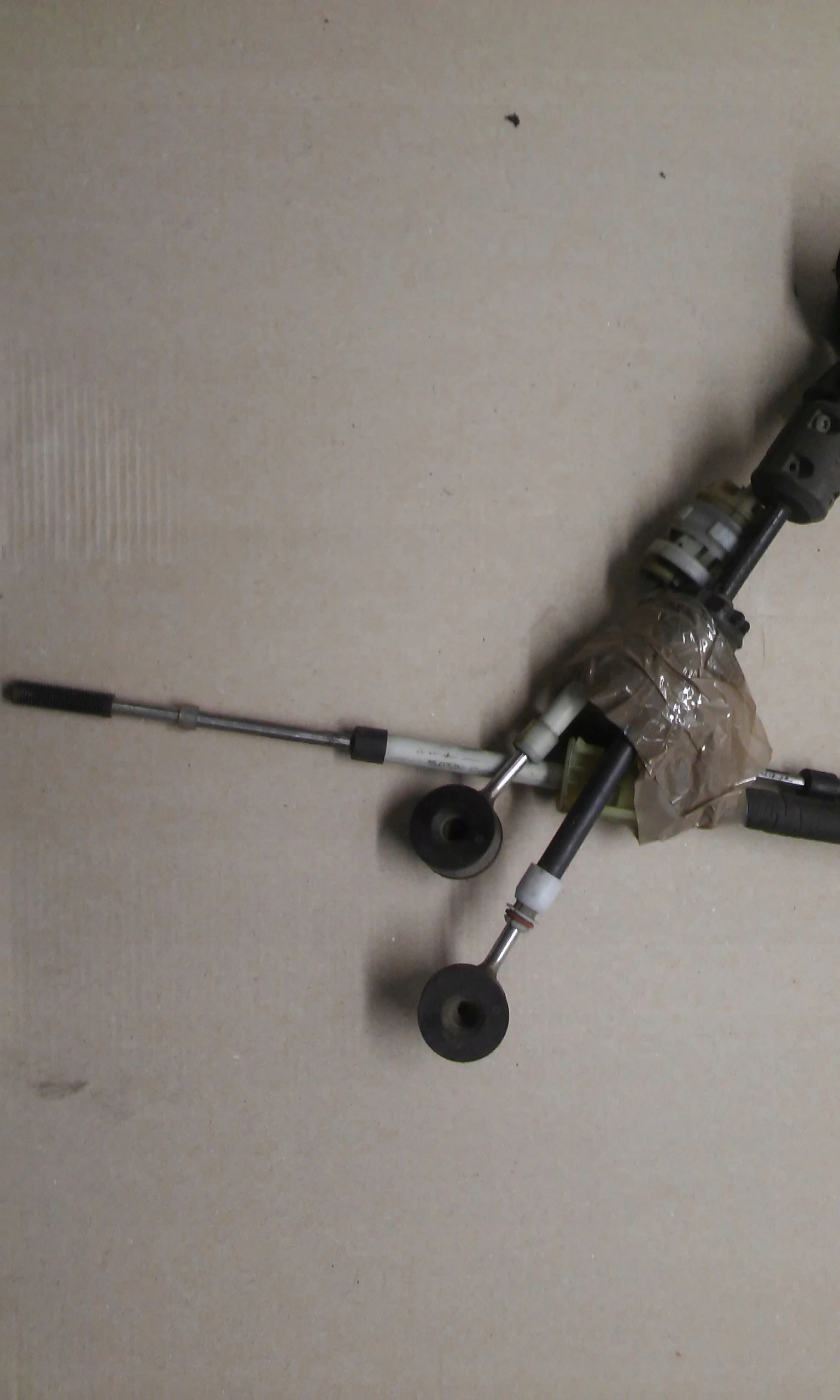 LINKI ZMIANY BIEGÓW OPEL COMBO C 1.3 CDTI Producent części Opel OE