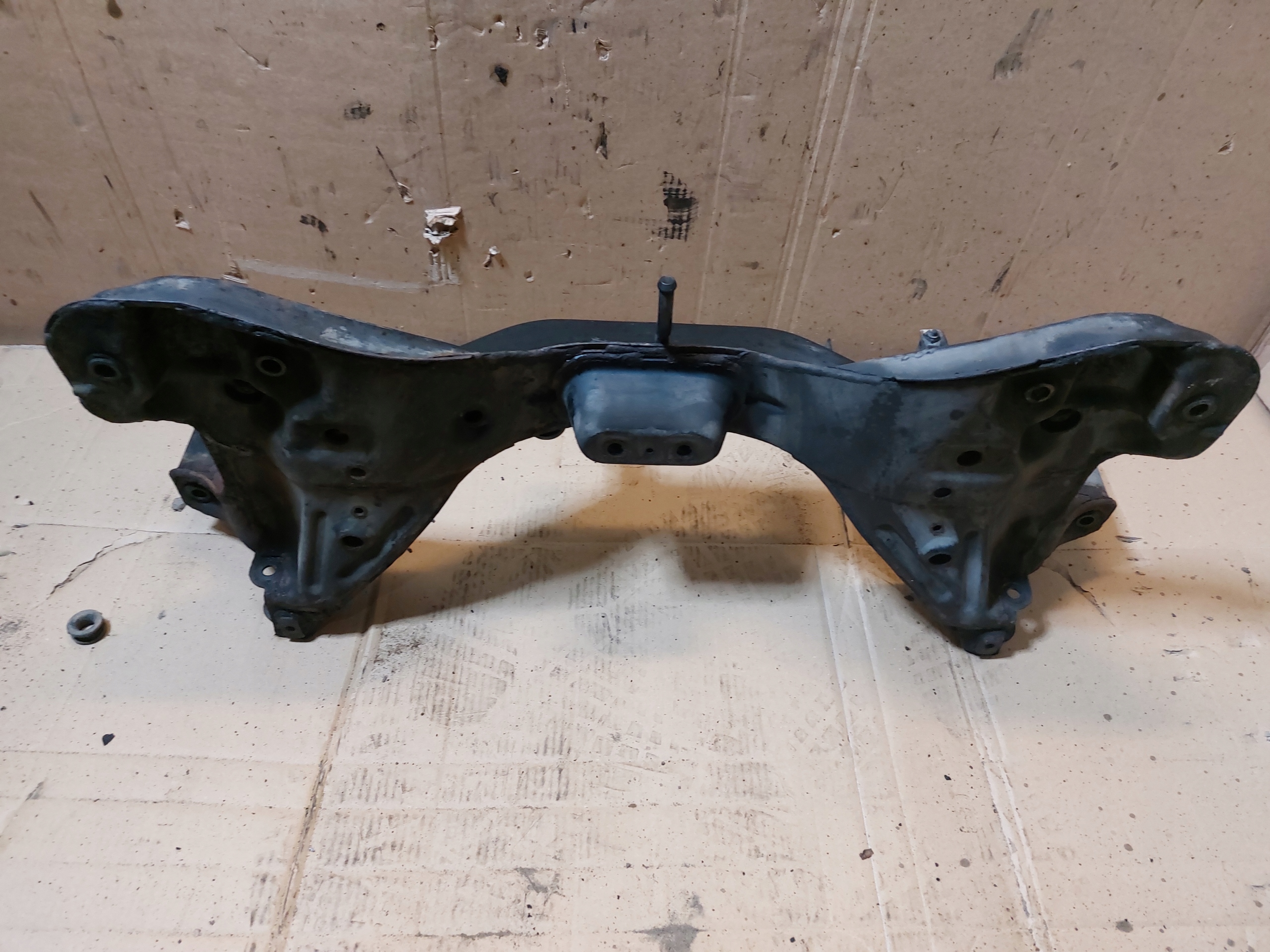 subframe axle beam VOLVO V40 FL 1.9DI
