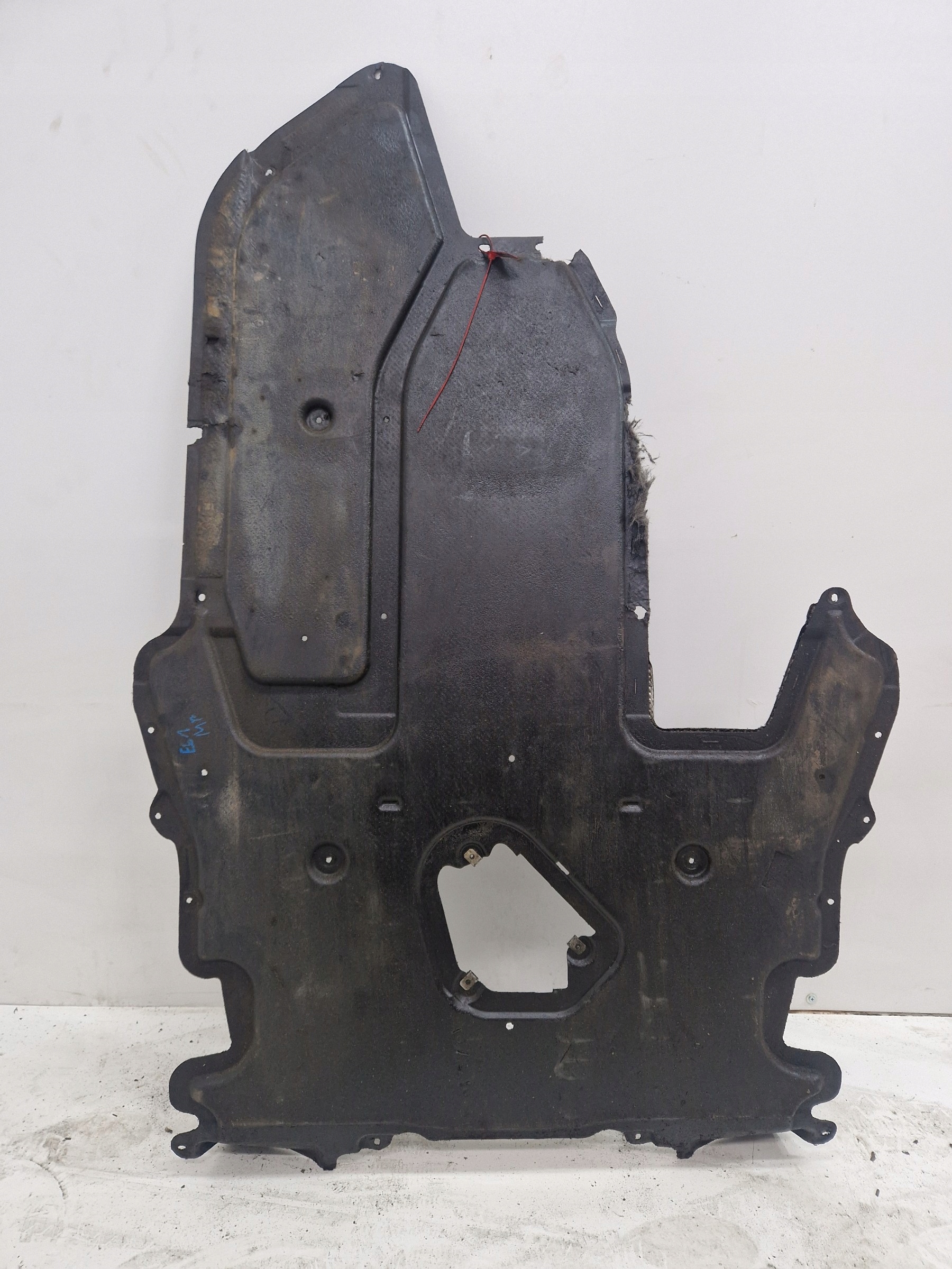 OSŁONA POD SKRZYNIE BMW E60 AUTOMAT